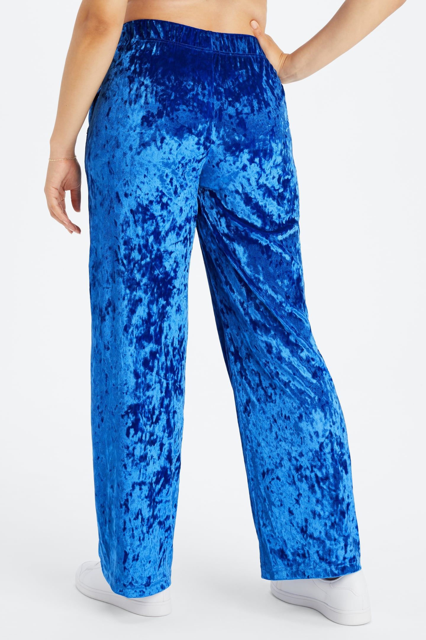 GO-TO CRUSHED VELOUR WIDE LEG PANT CELESTE 3