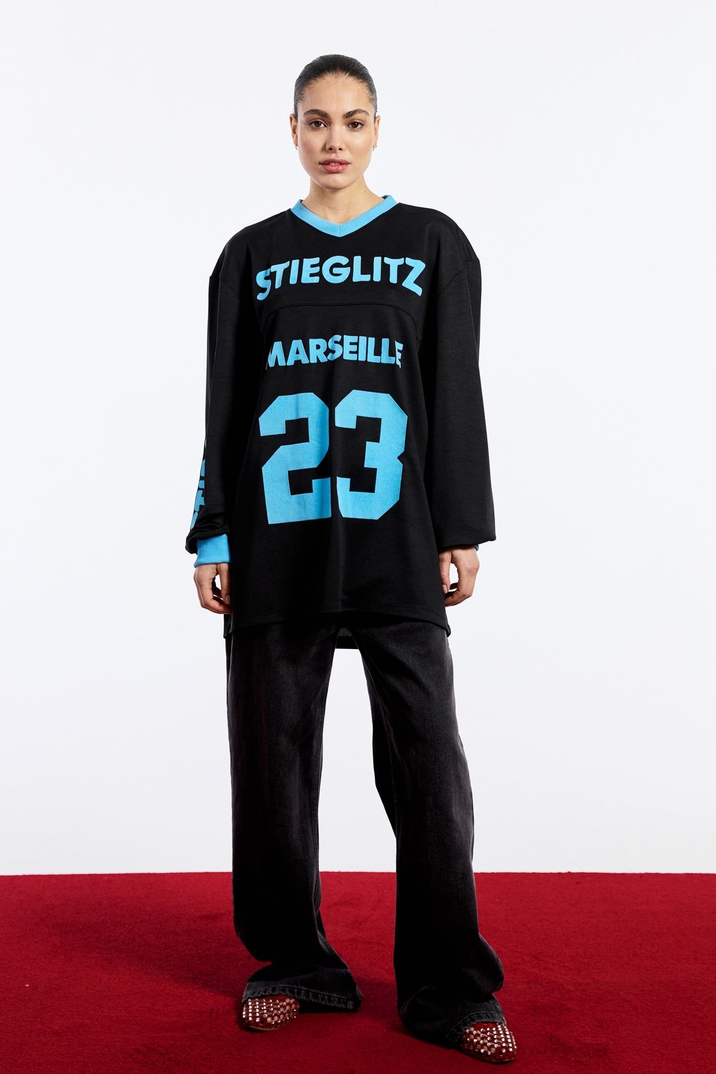 LEA SKATE LONGSLEEVE BLACK 1