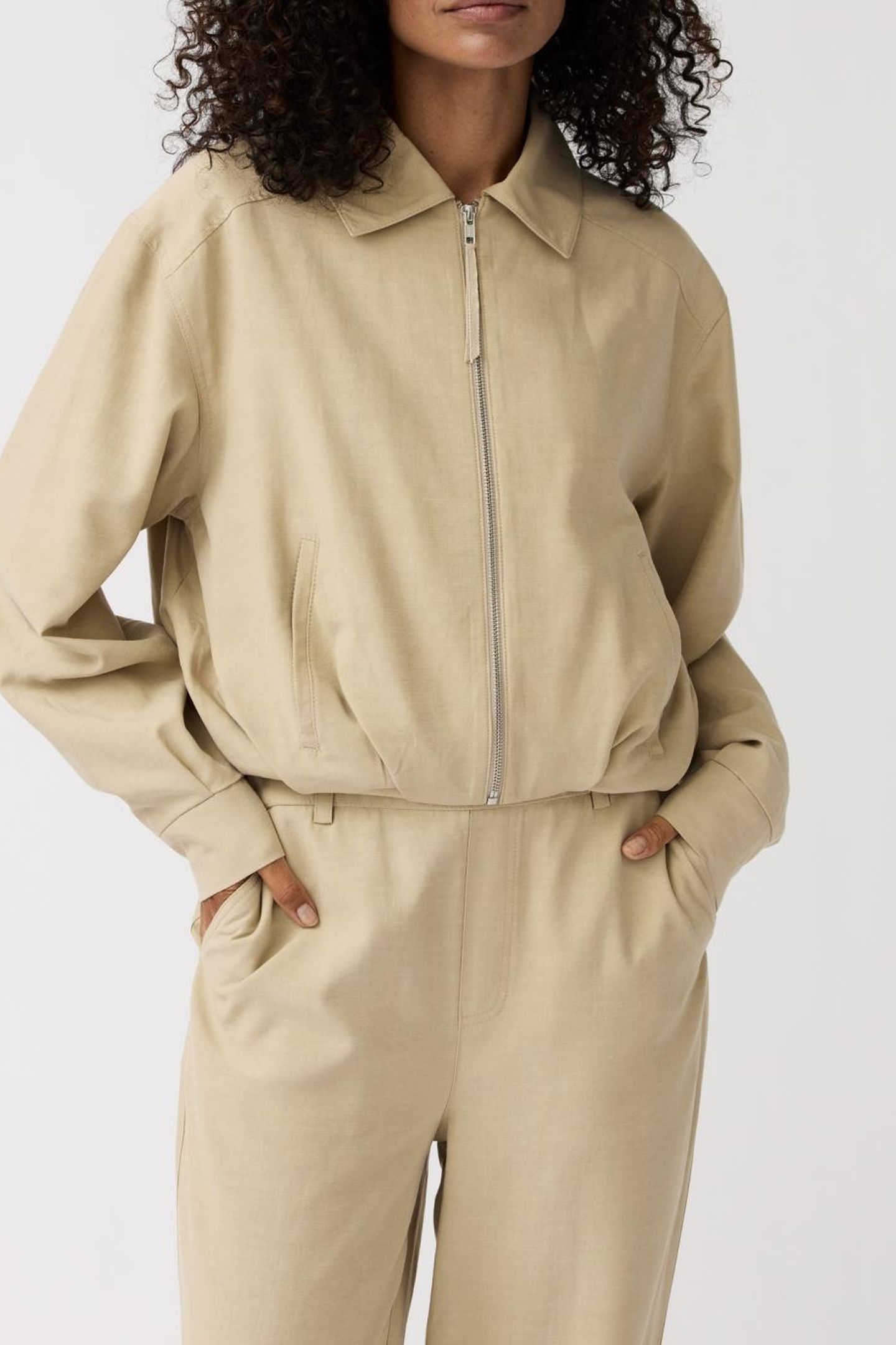 BOMBER LUKI SAND 4
