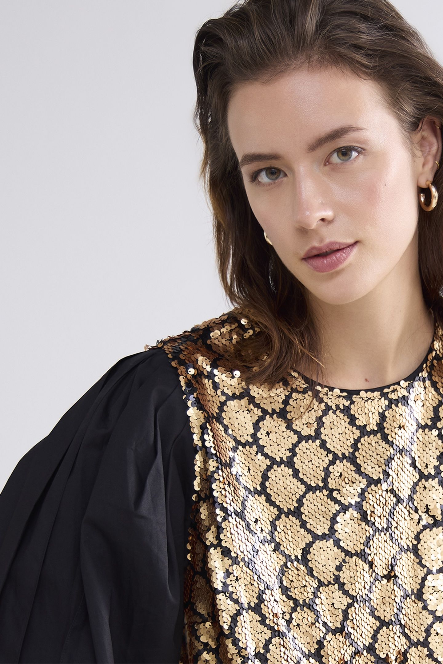TOP HONEYCOMB SEQUINS BLACK 3