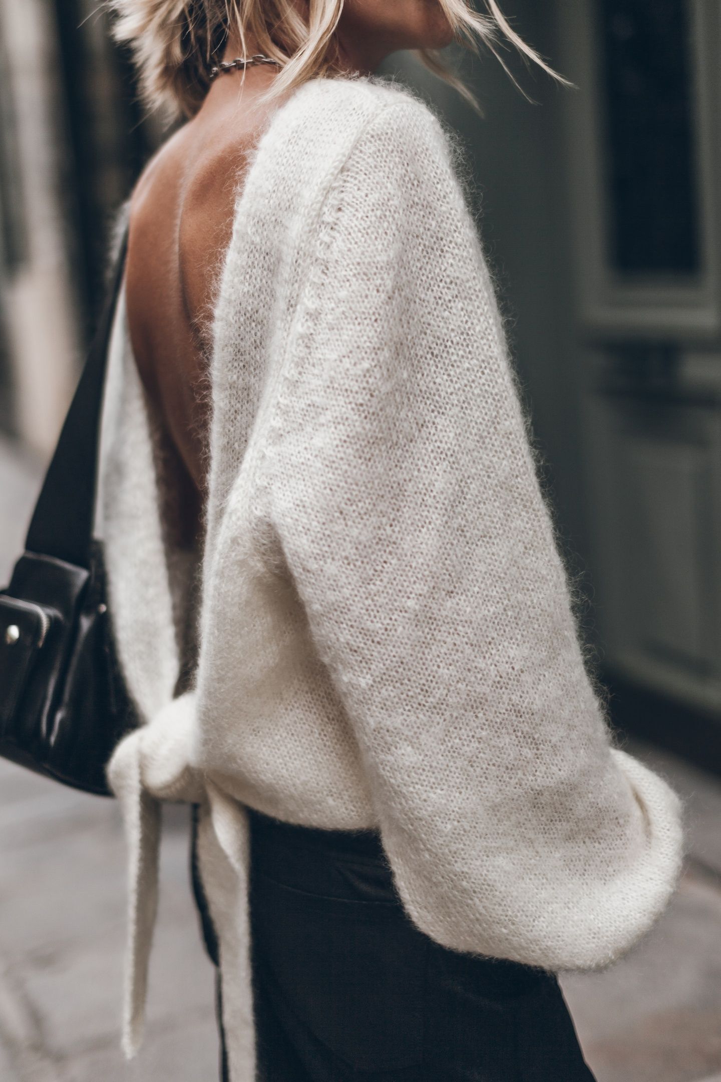 THE LIGHT LOW BACK KNOTTED KNIT SWEATER MIKUTA ECRU 3