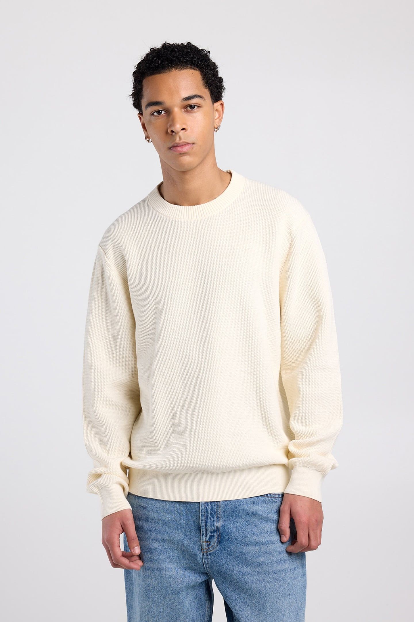 KURTIS CREW OFF WHITE 1