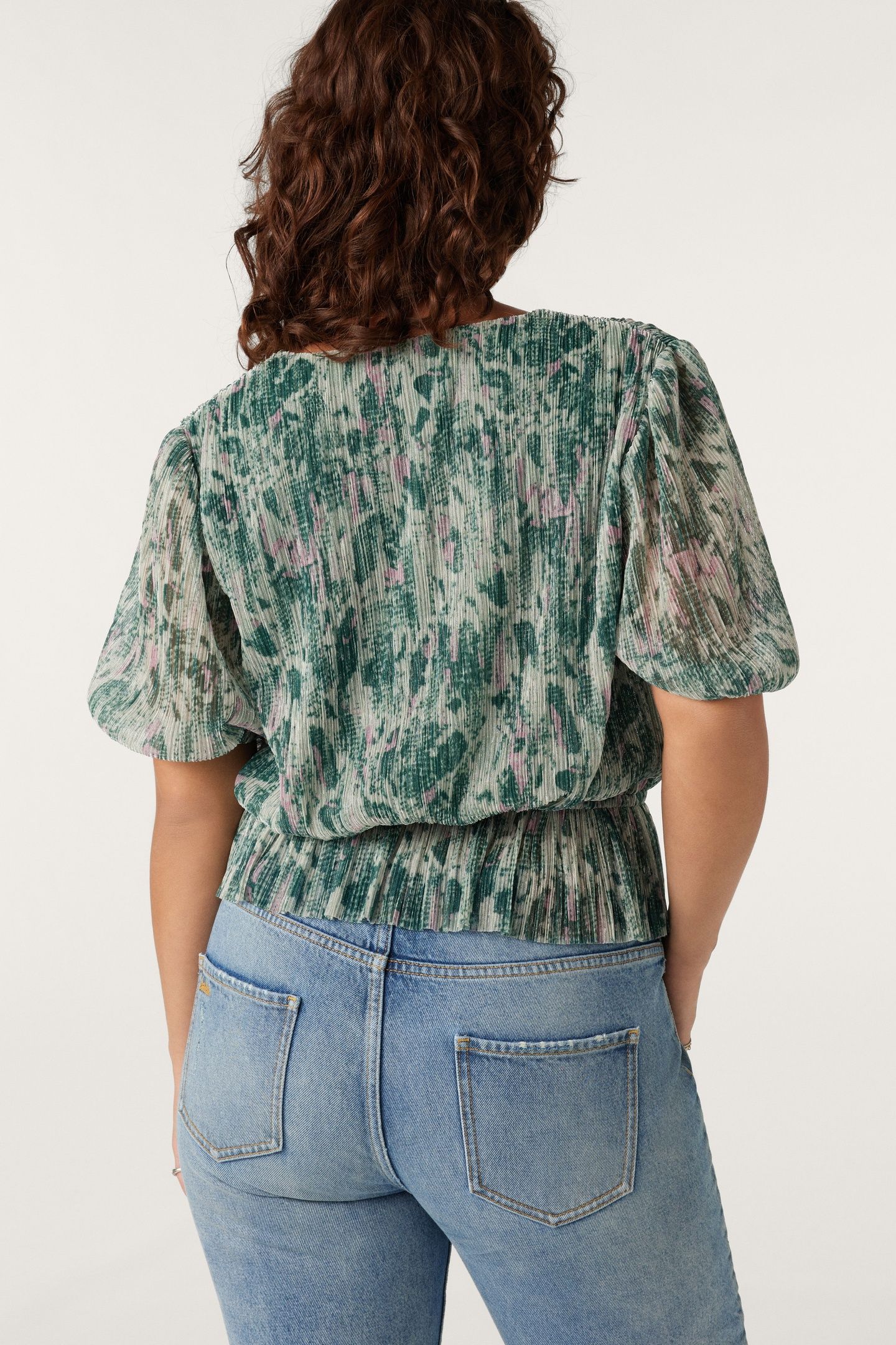 SHORT SLEEVES TOP VERT 4