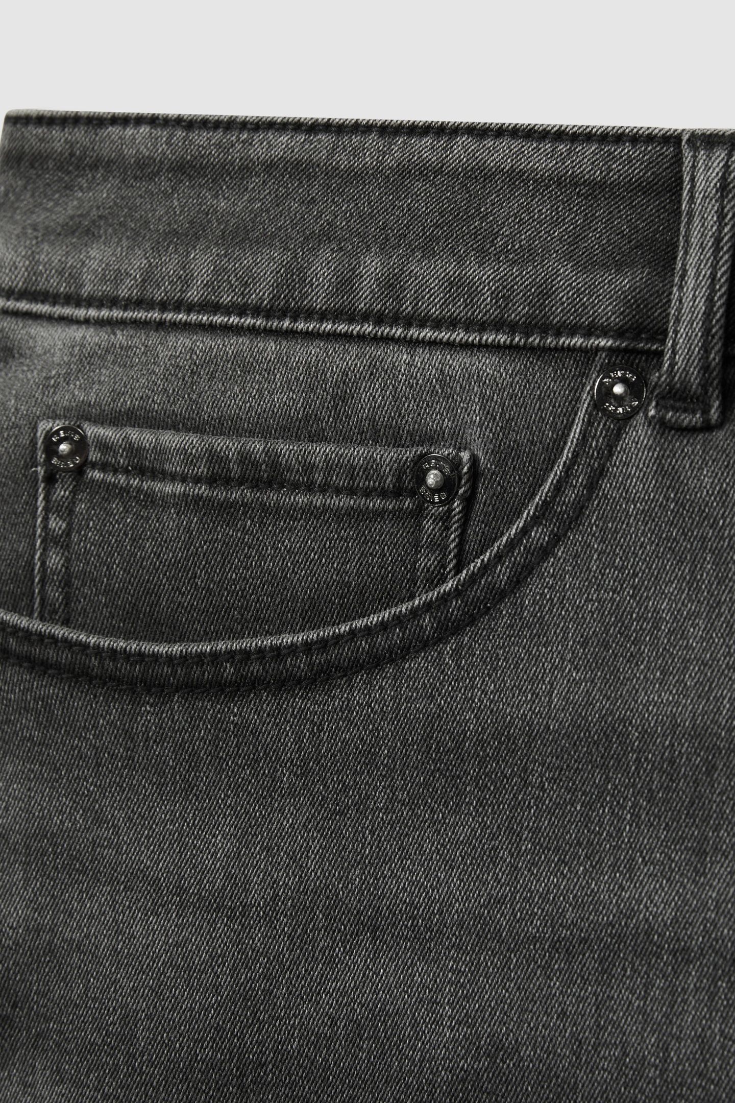 CROPPED RELAXED FIT JEAN WASHED BLACK 5