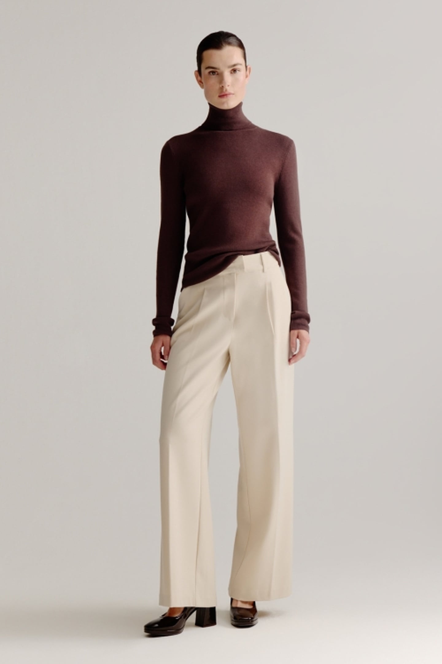 SAAR SWEATER BROWN 3