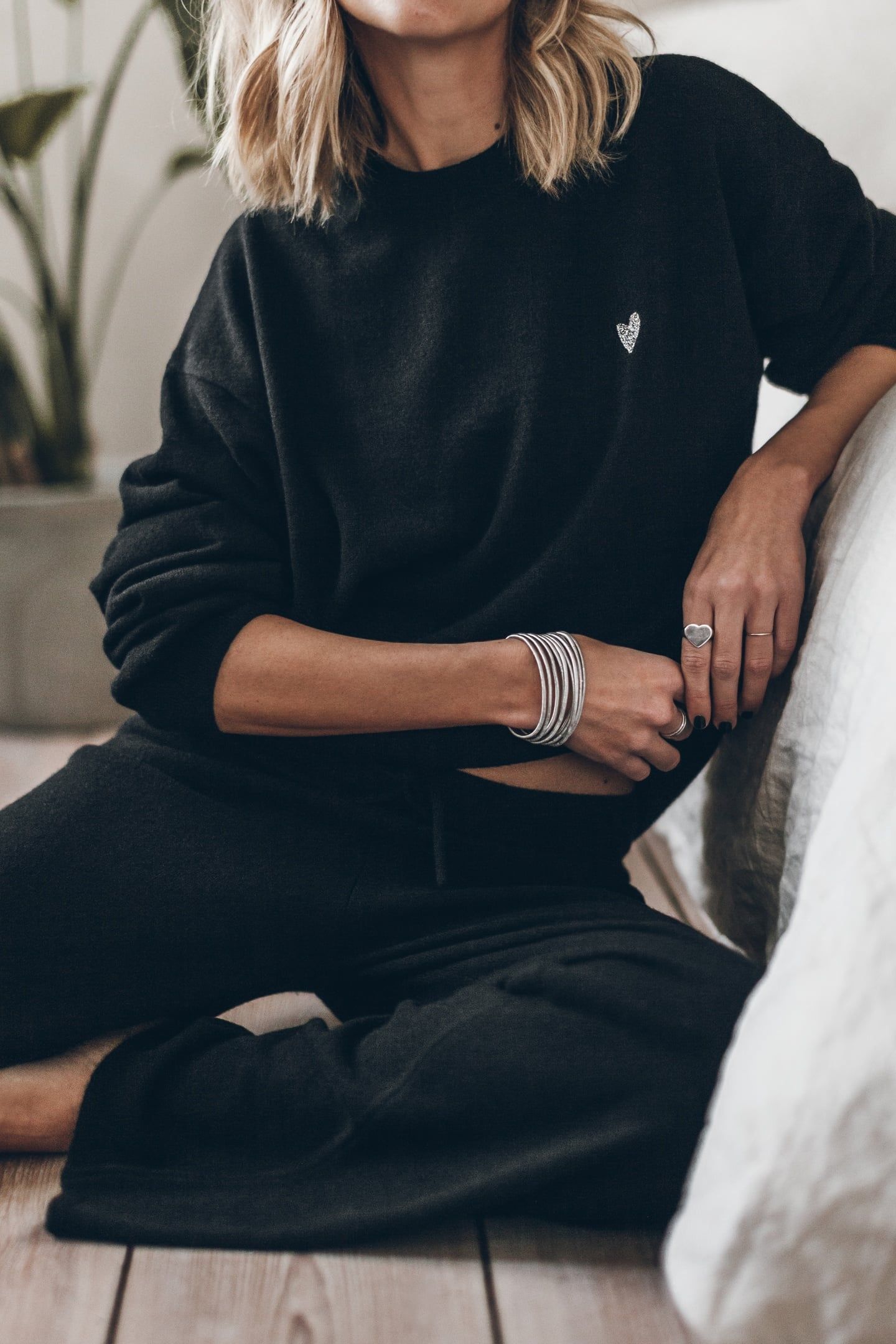 THE BLACK CASHMERE KNITTED SWEATER BLACK 1