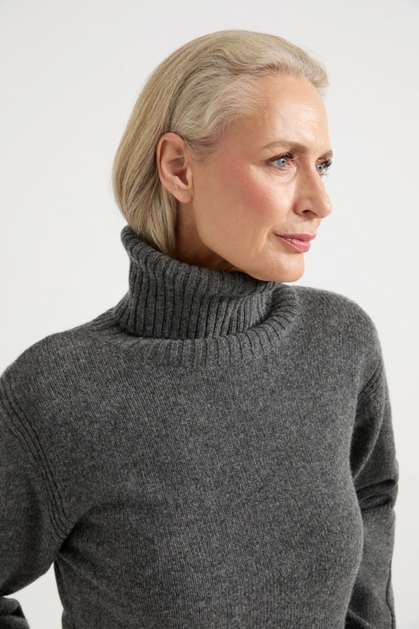 ALFONSO SWEATER ANTHRACITE 4