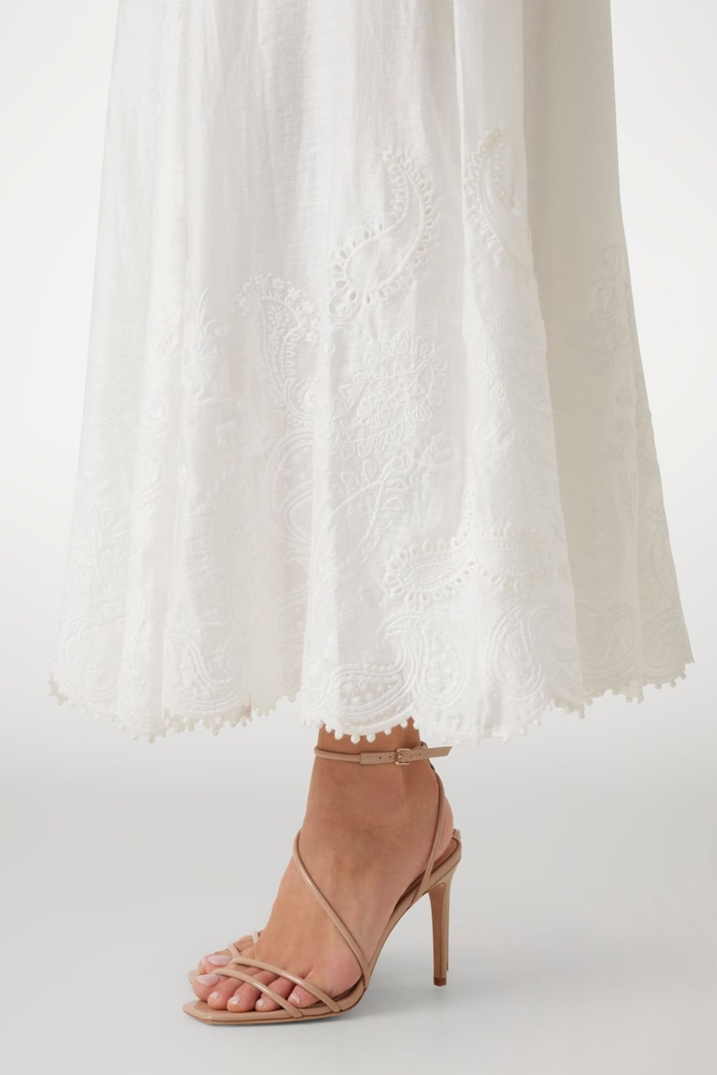 MINDY EMBROIDERED MI WHITE PEAKS 8
