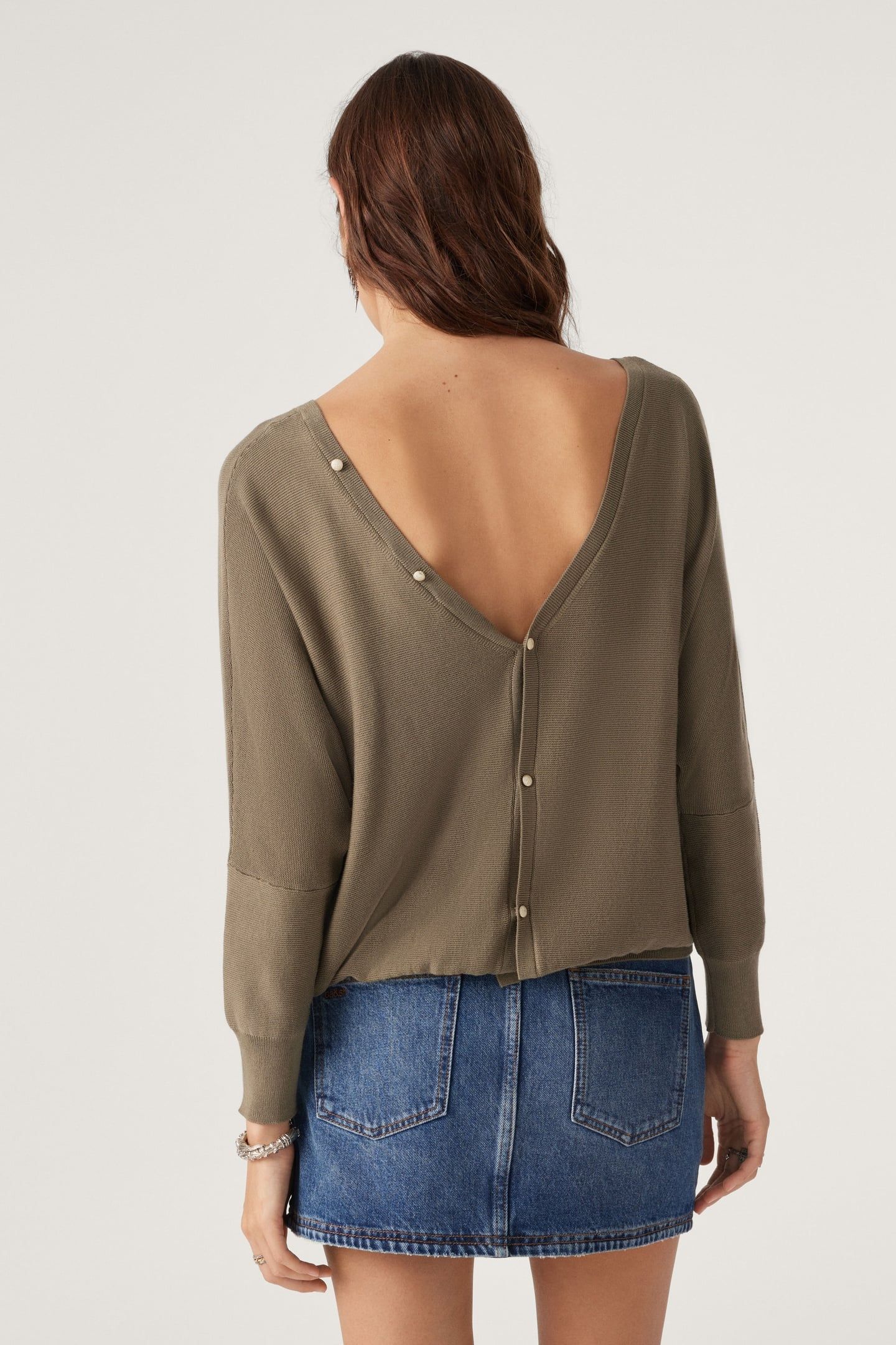 LONG SLEEVES KNIT KAKI 2