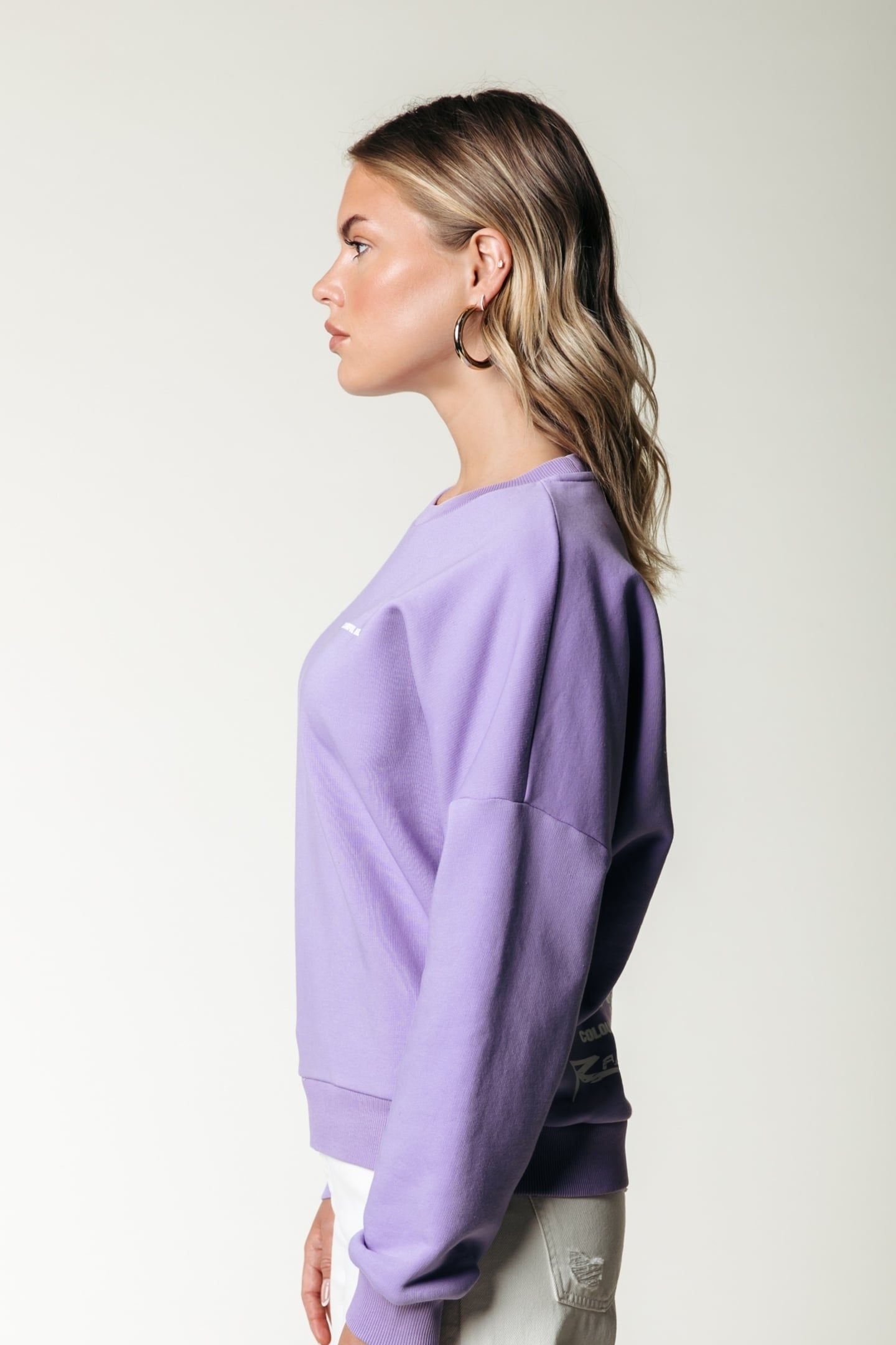 MULTI RACER LOGOS DROPPED SHOULDER SWEAT LIGHT LILAC 3