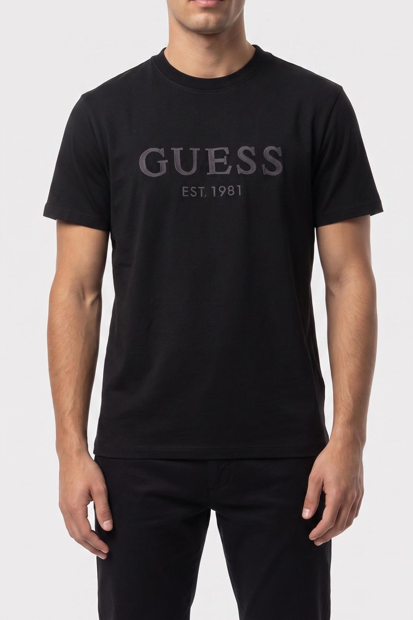 SS CN GUESS BOX LOGO JET BLACK A996 1