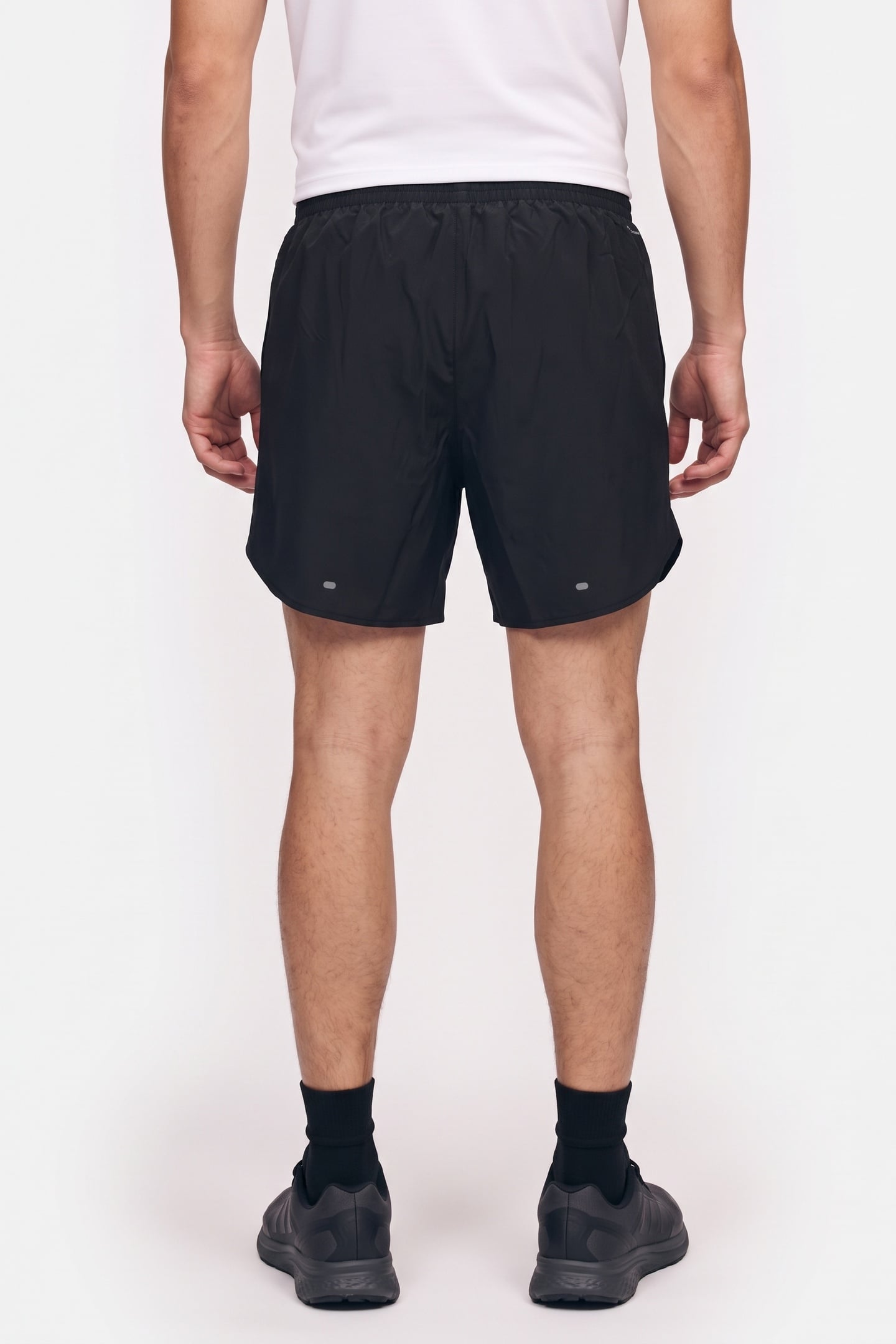 UNISEX PERFORMANCE RUN IT SHORT BLACK 4