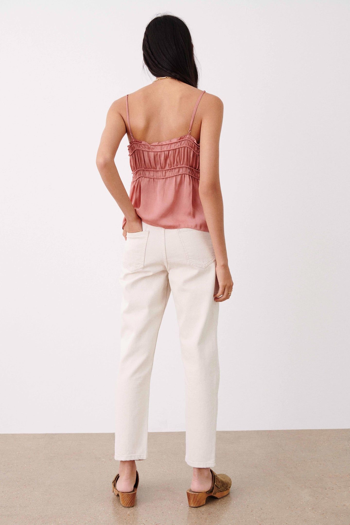 SLEEVELESS TOP ABRICOT 2
