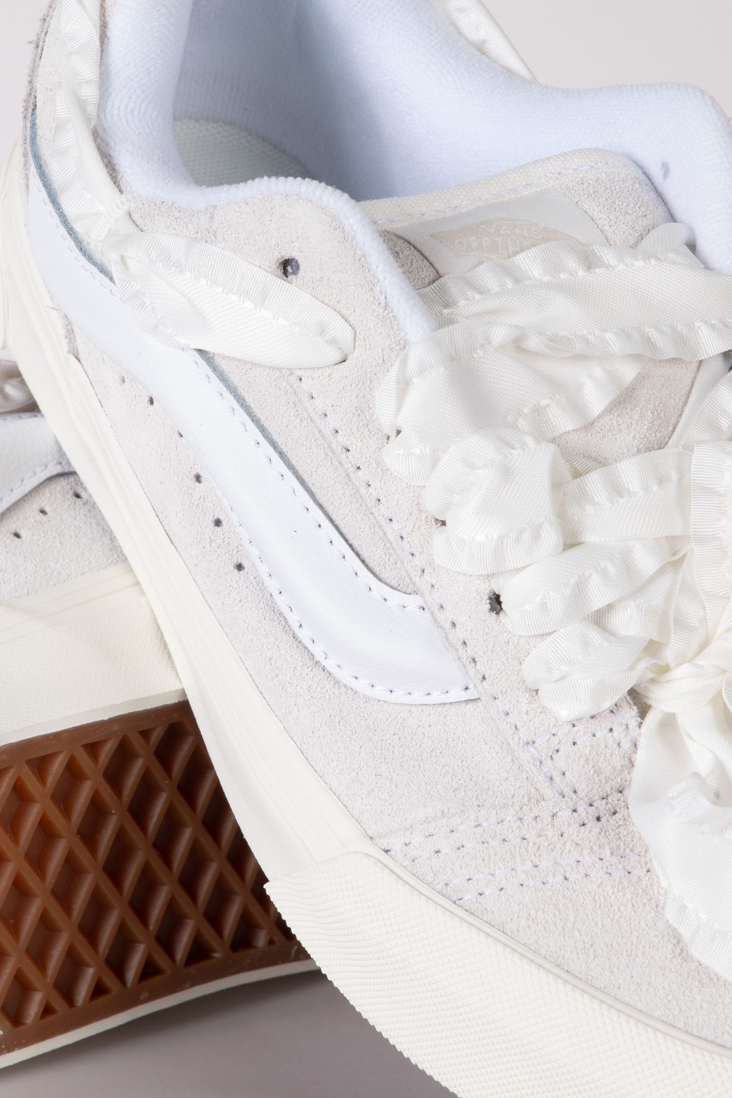 UNISEX KNU SKOOL WHITE 3