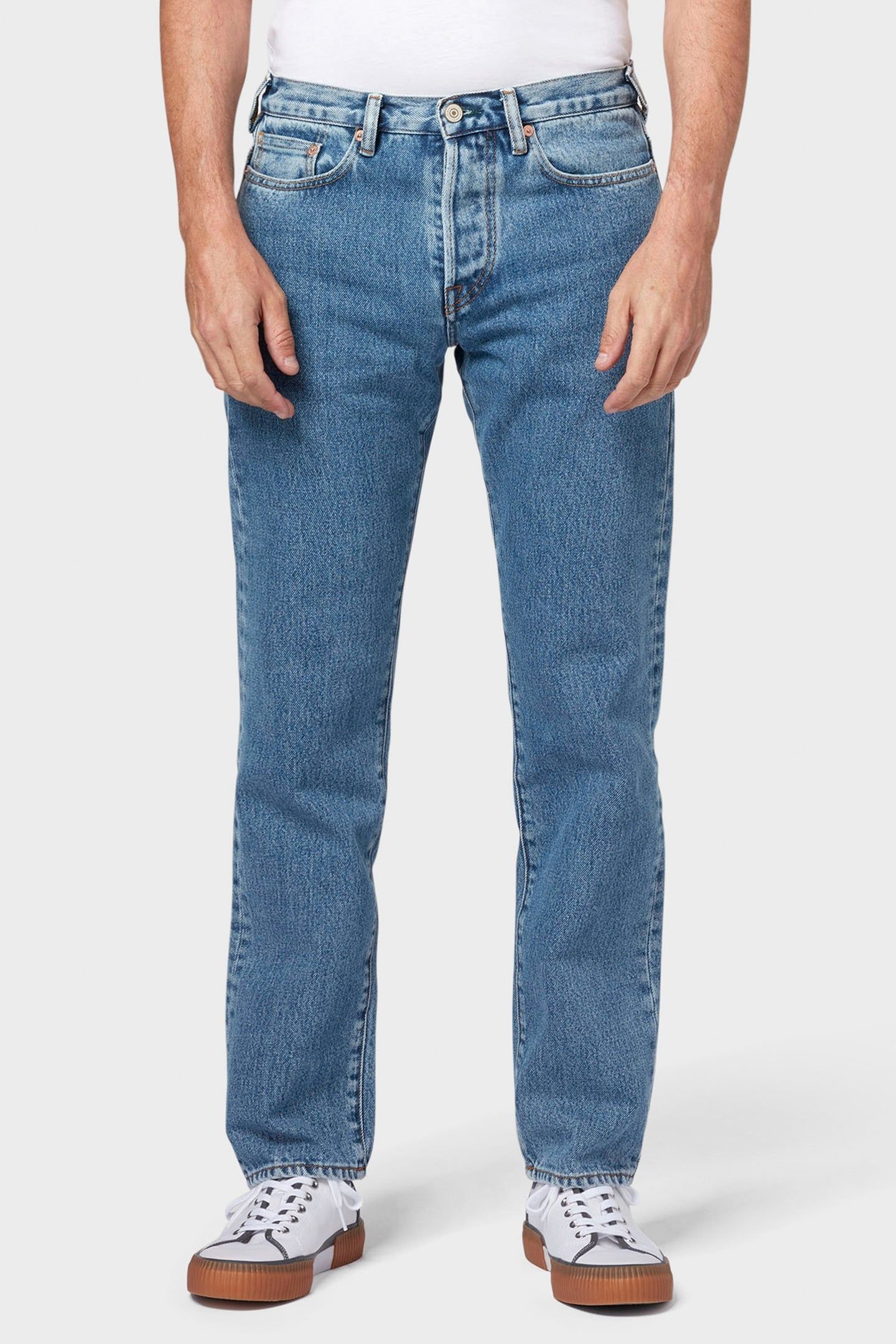 MENS STANDARDFIT JEAN LIGHT BASE 1