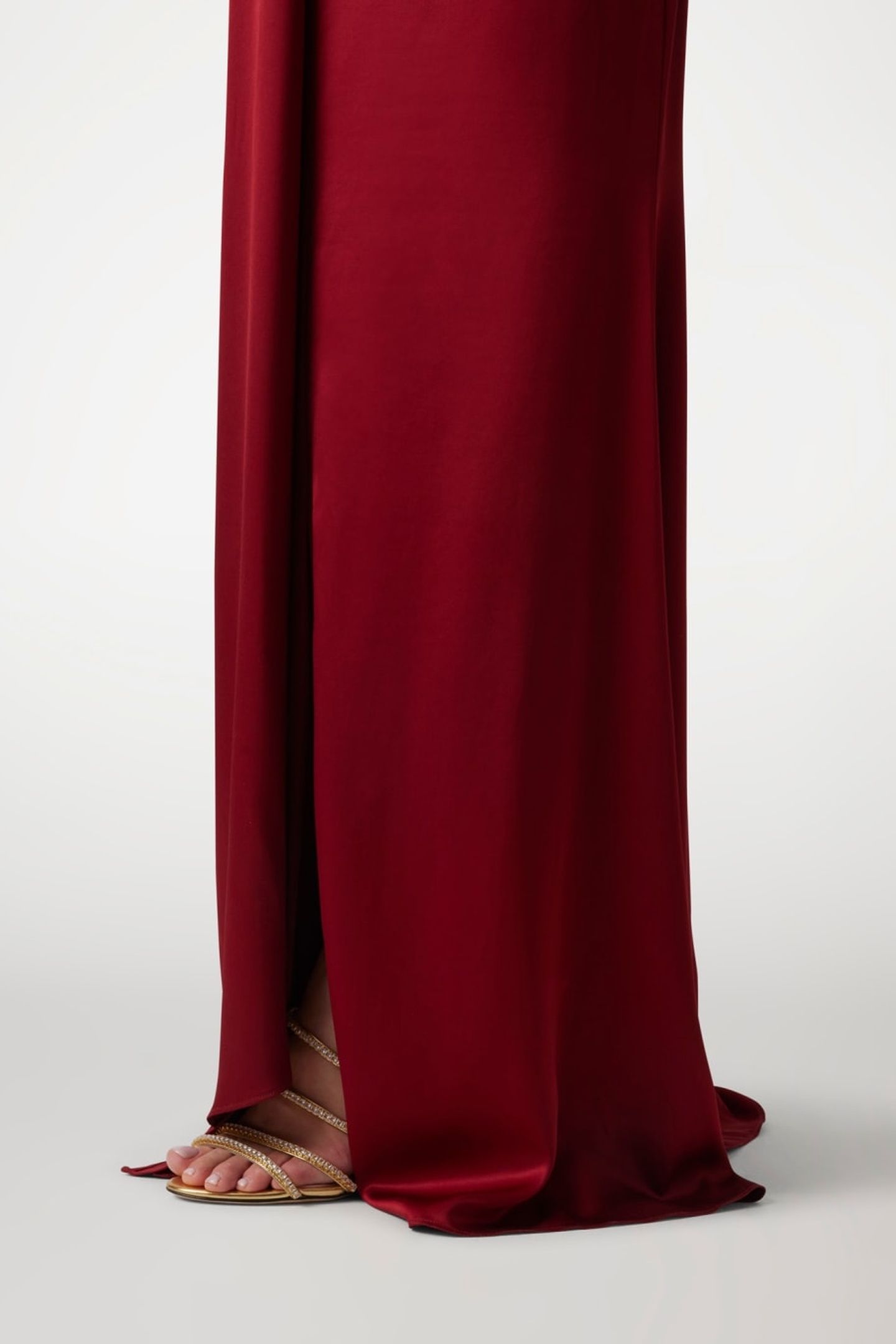 ARETHA HALTER KNOT L DARK JAM RED 5