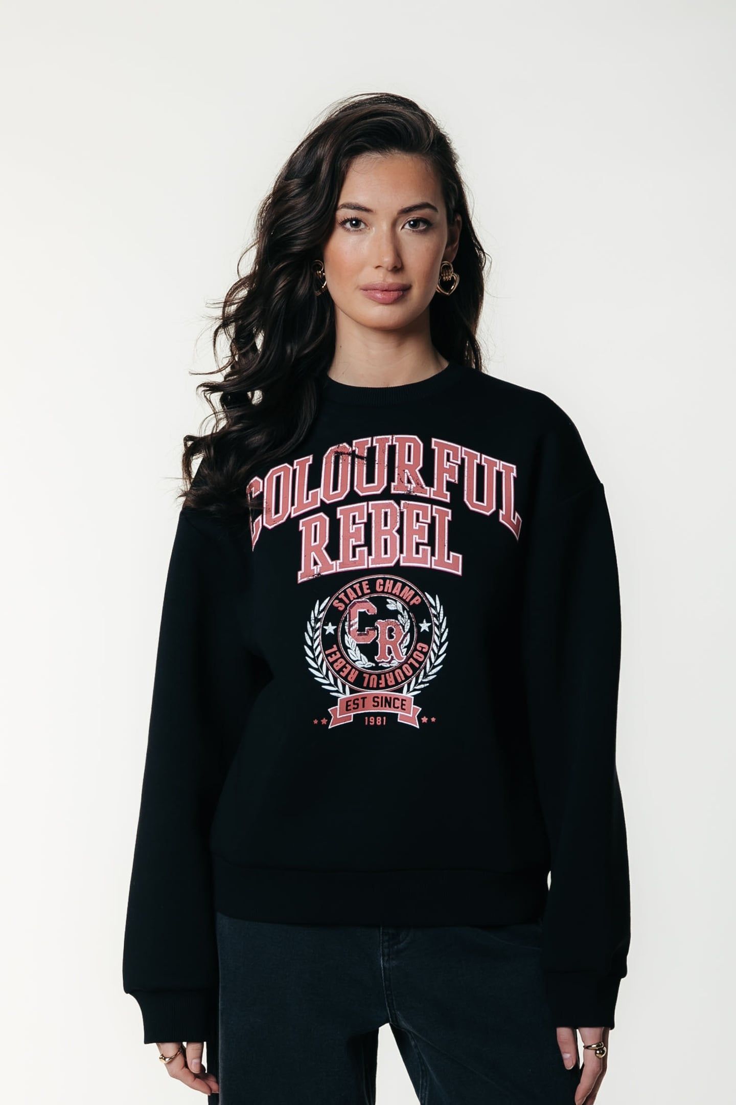 CR VARSITY RELAXED SWEAT BLACK 1