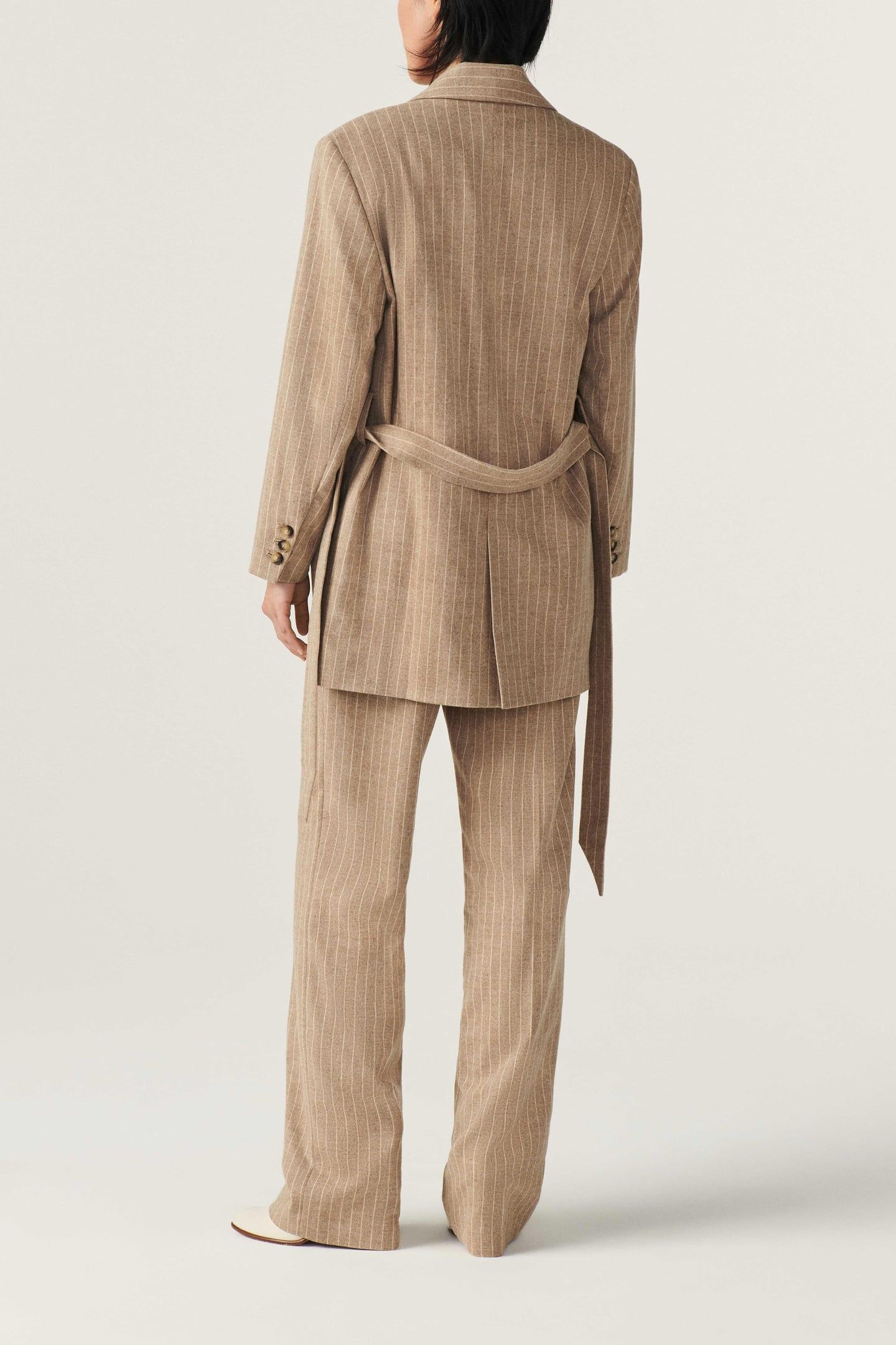 TAILORED BLAZER BEIGE 2