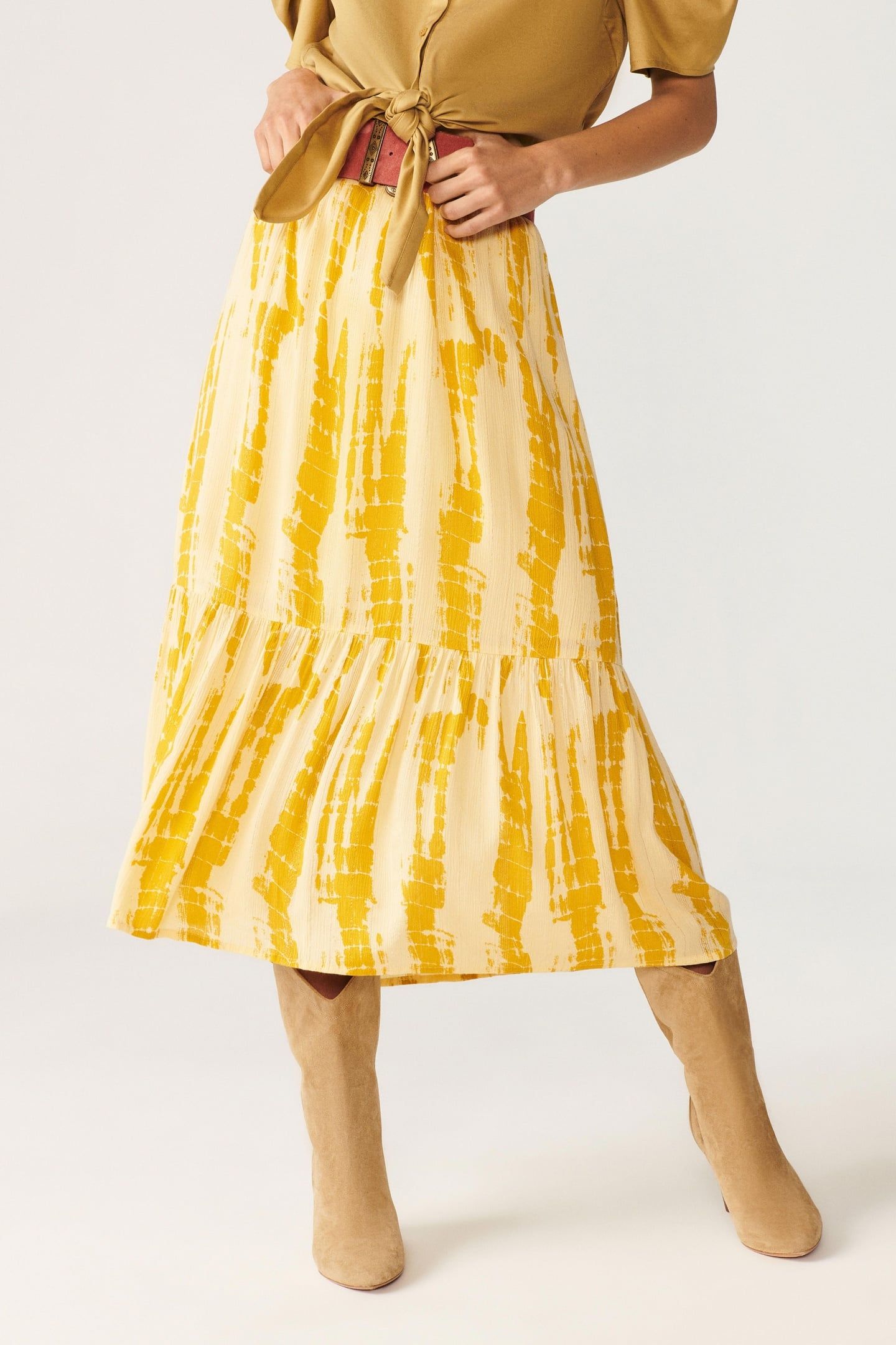 MID-LENGTH SKIRT OCRE 3