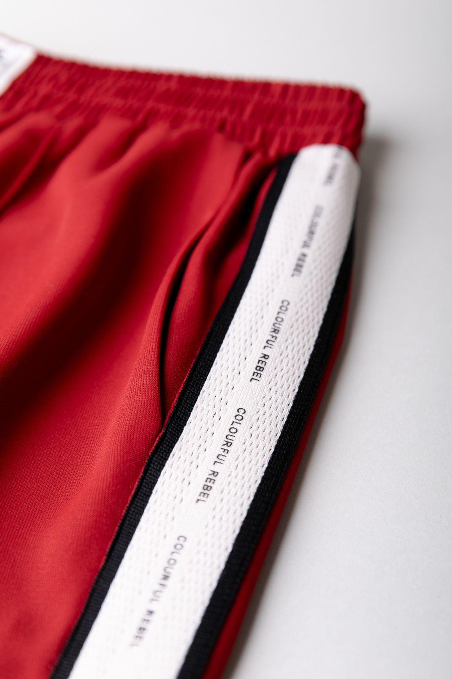 VELLA SPORT PANTS MEDIUM RED 5