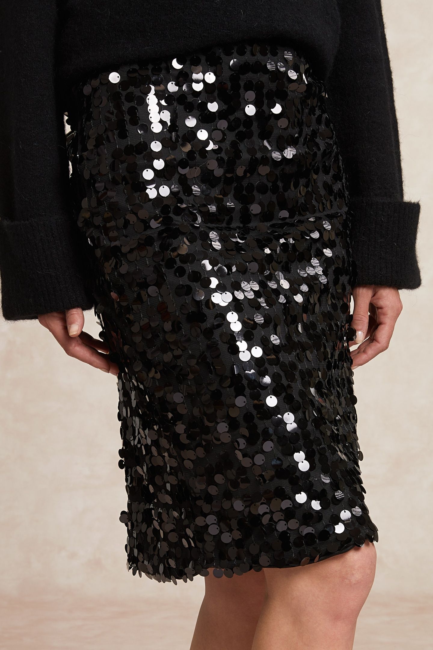 STRAIGHT SEQUIN MIDI SKIRT BLACK 4