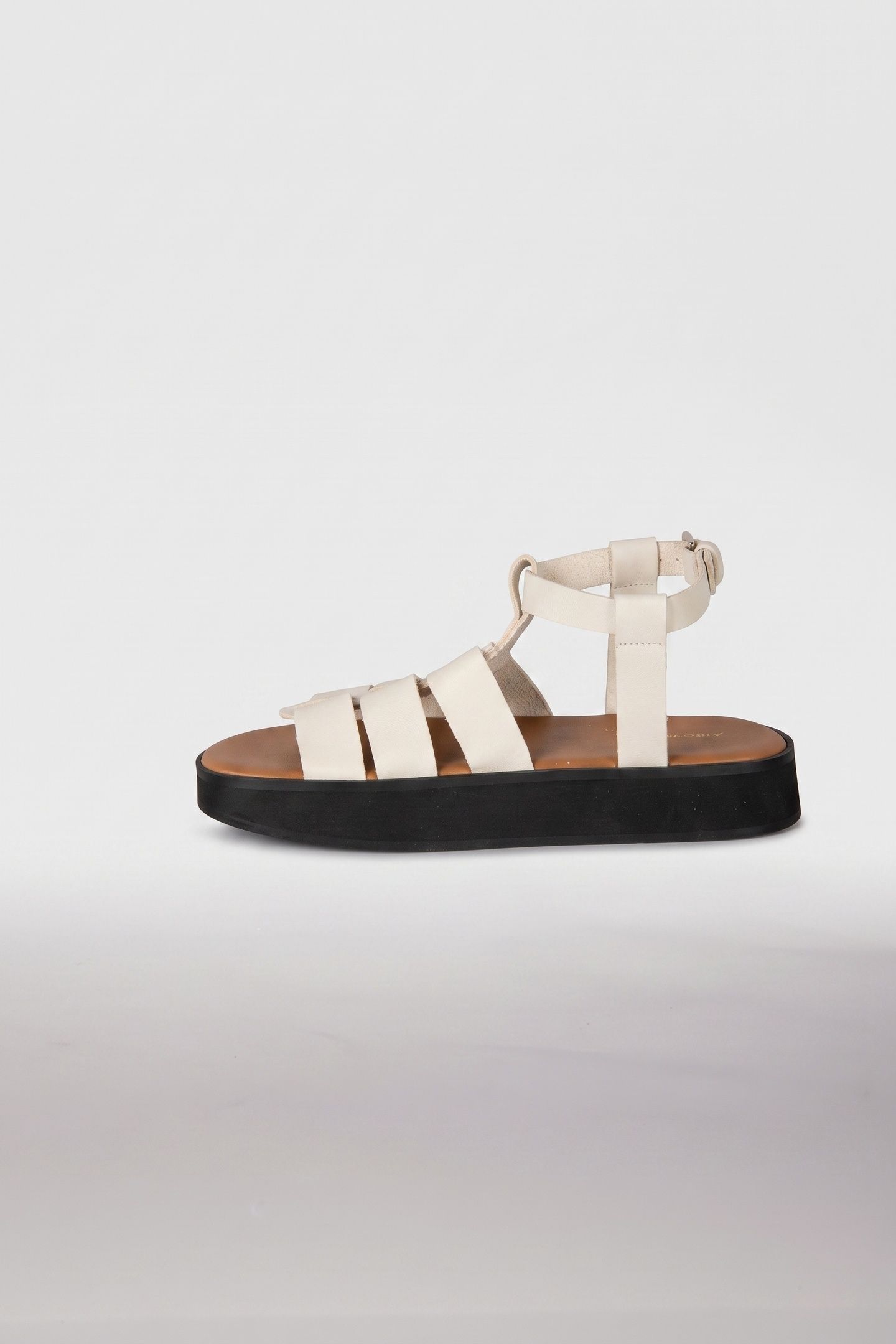 PAULETTE SUMMER FLAT WHITE 4