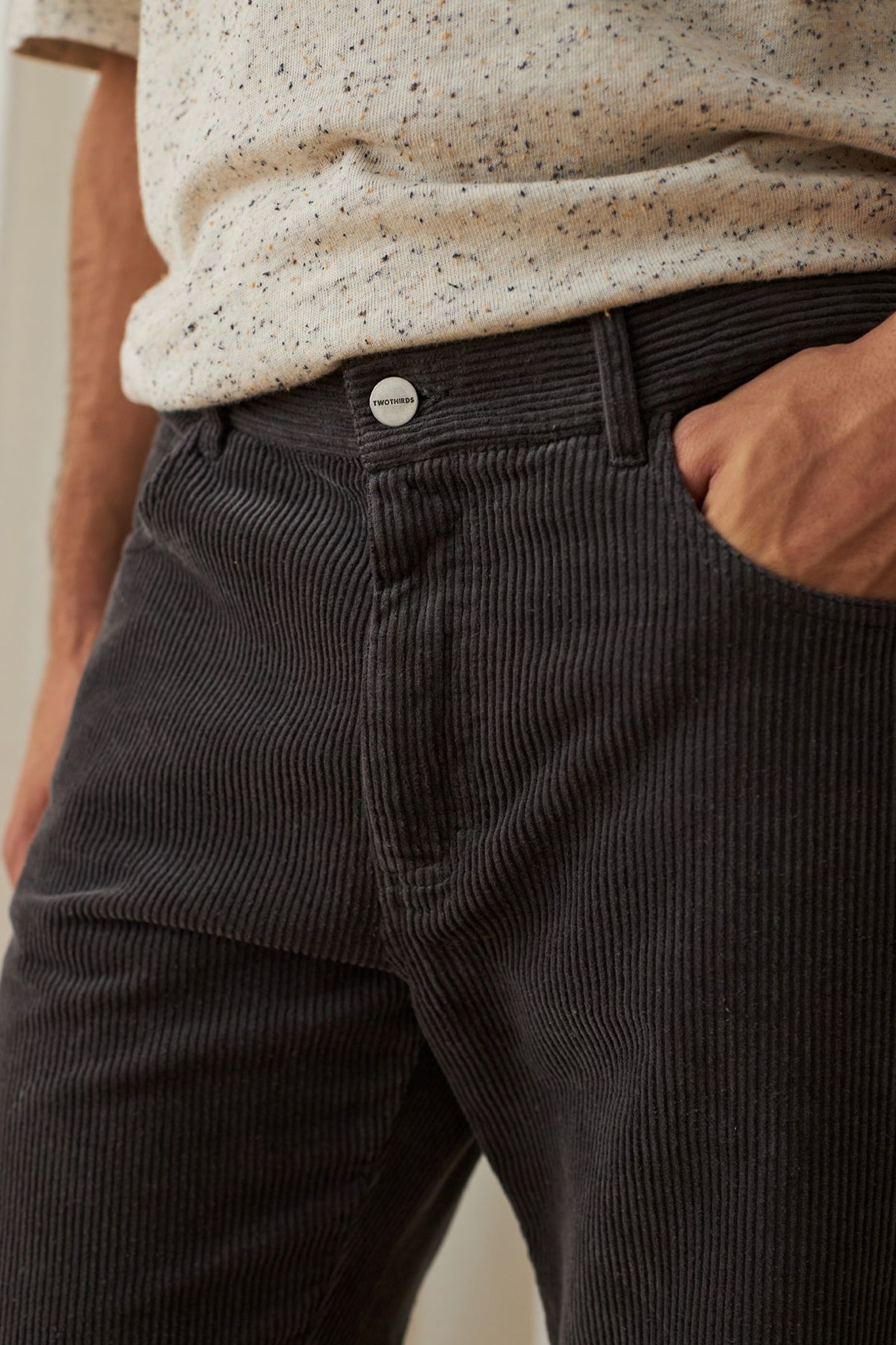 BALAVU PANTS DARK SAND 6