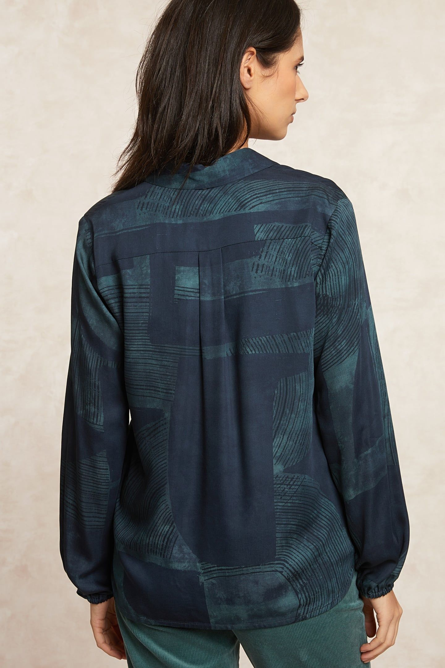 FANTASY V-NECK BLOUSE LONG SLEEVES KHAKI BLUE 2