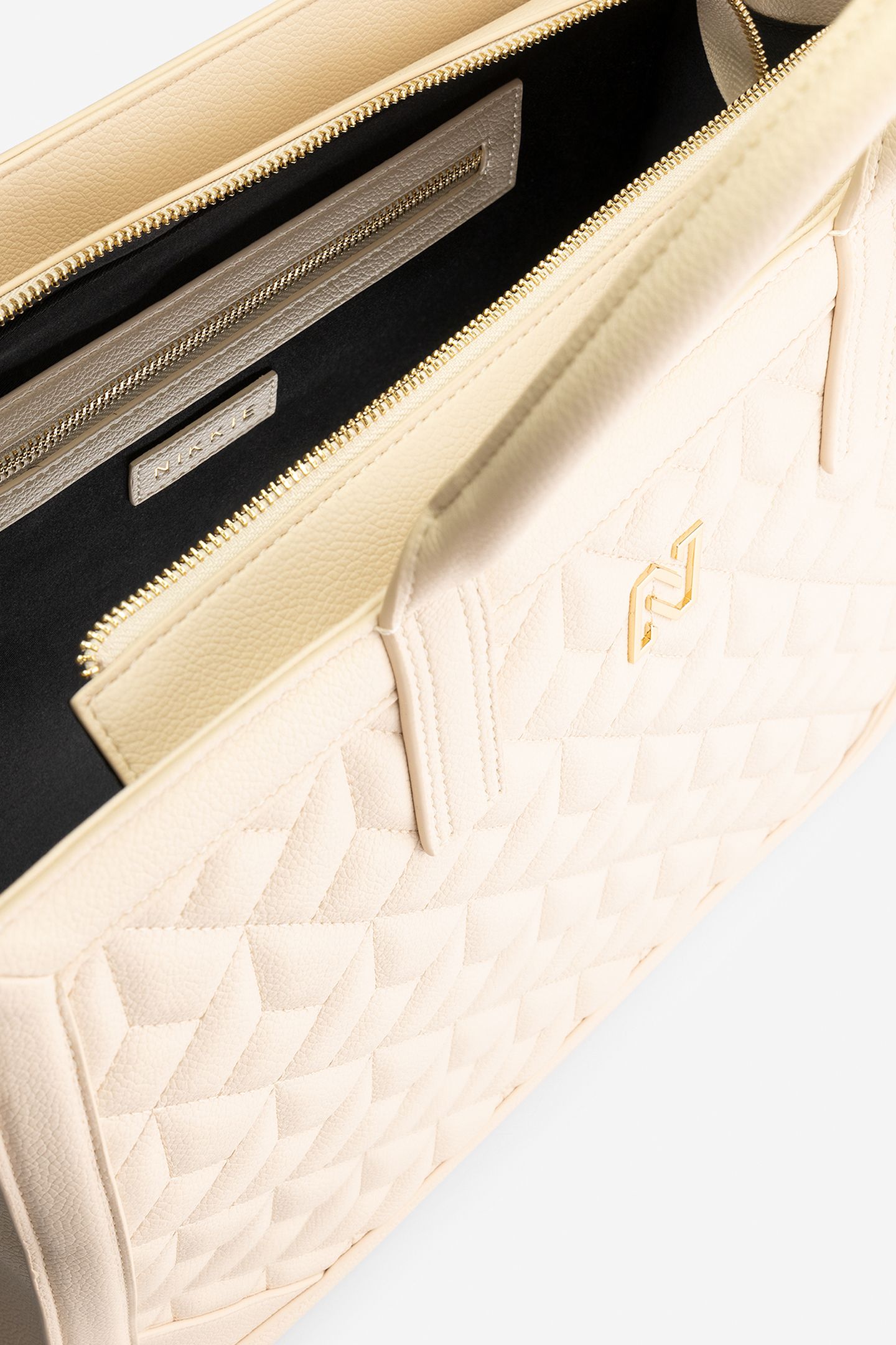 MAYDA QUILTED SHOPPER PEARL 4