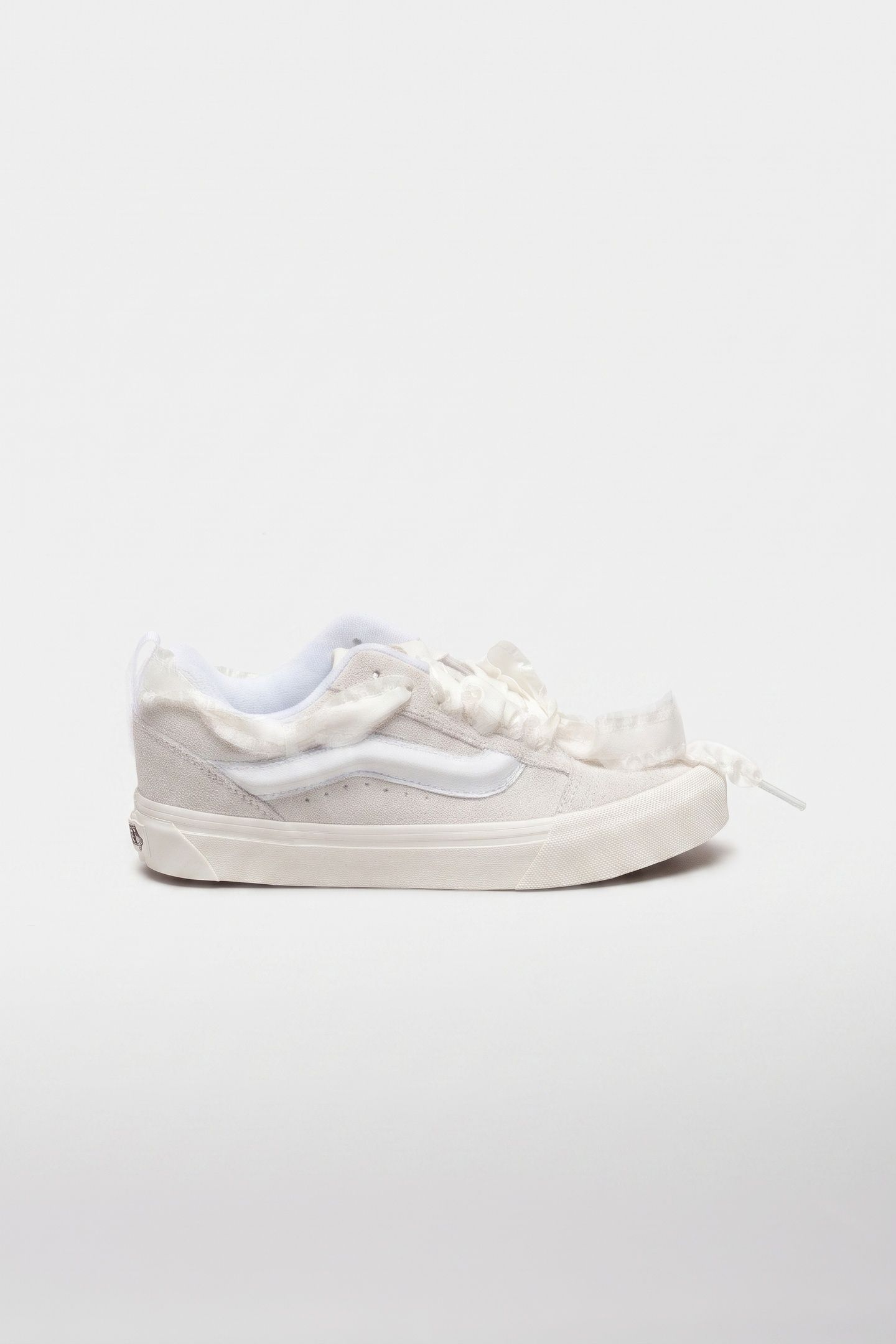 UNISEX KNU SKOOL WHITE 1