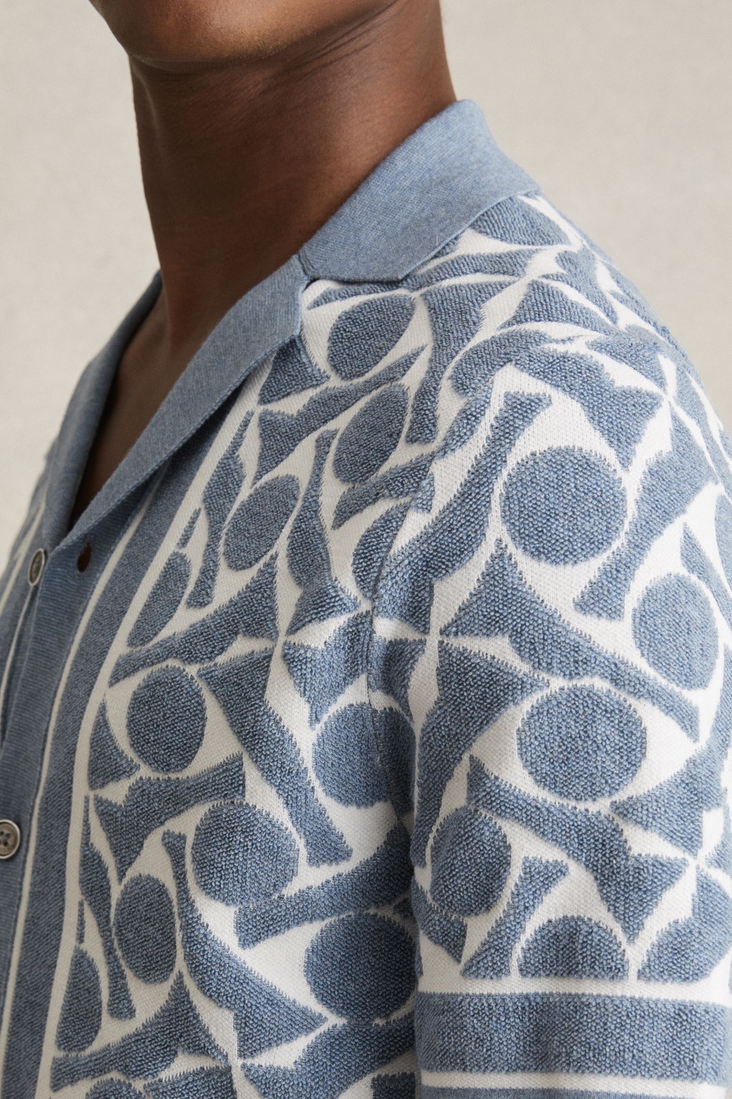SS CUBAN BUTTON THORUGH GEO TOWELLING SHIRT SOFT BLUE/WHITE 6