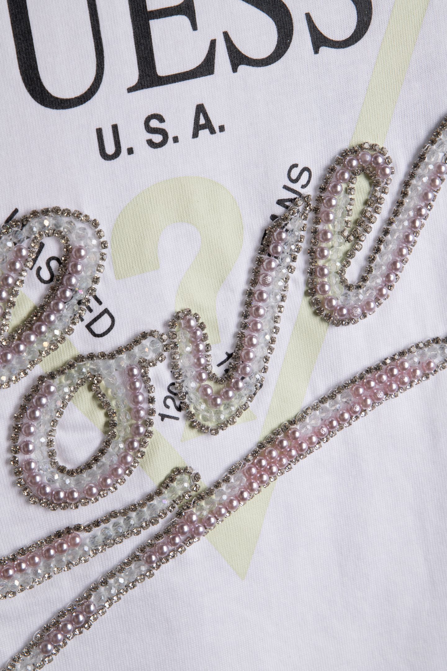 CN SS LOVE TRIANGLE PURE WHITE 4