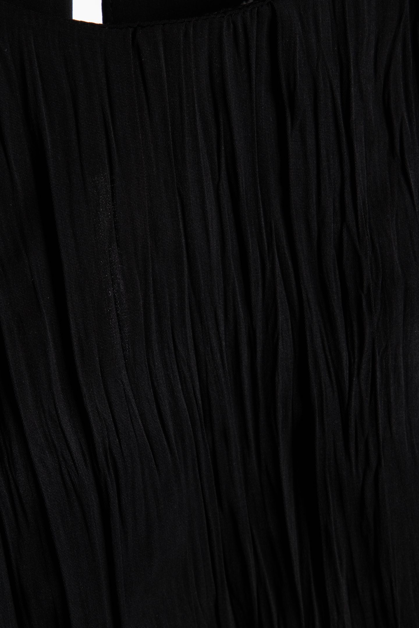 ST VANDA CRINCLE TOP BLACK 4