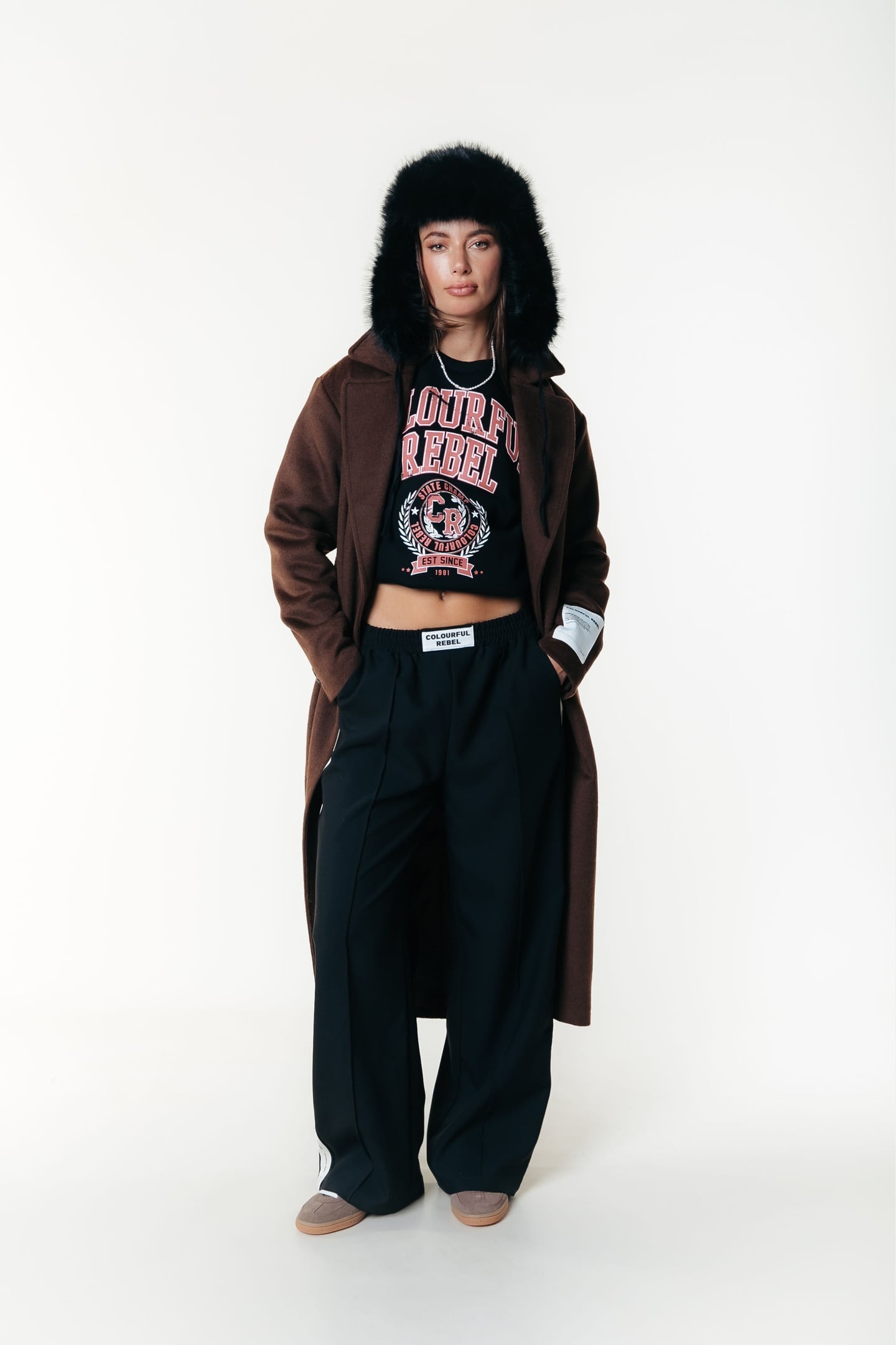 CR VARSITY RELAXED SWEAT BLACK 2