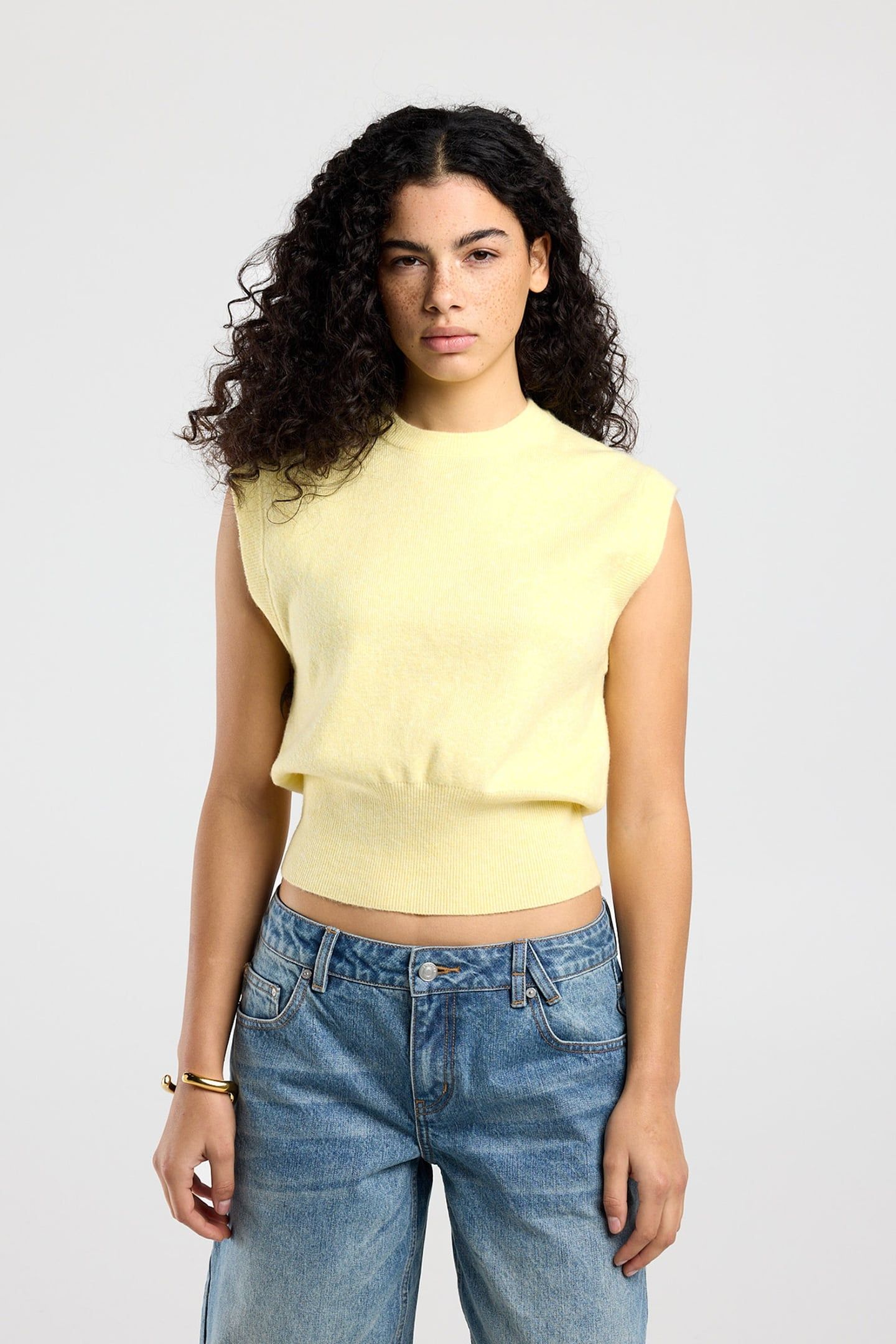 KALINA LIGHT YELLOW 1