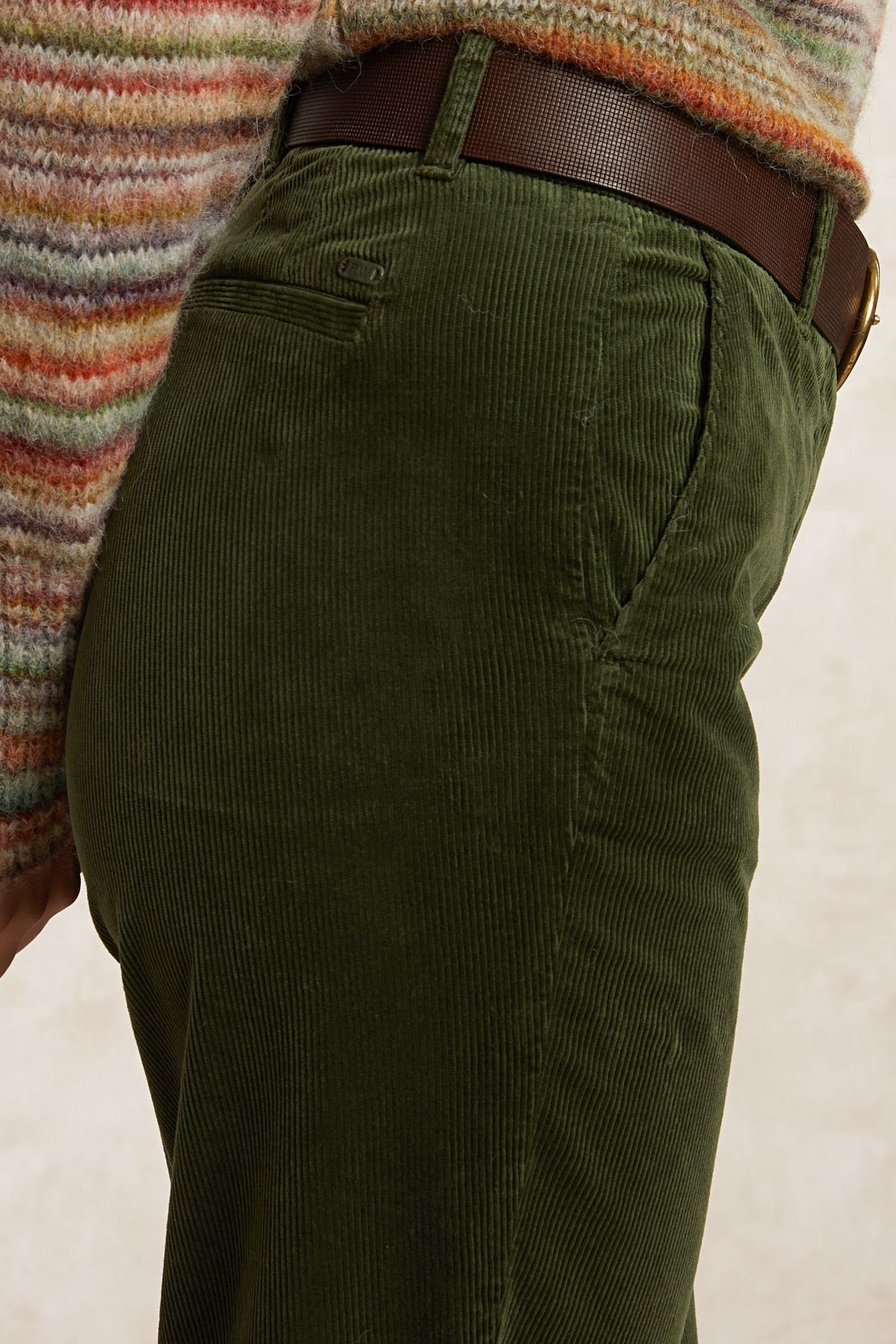 COMFORT CORDUROY 7/8 PANTS GREEN 3