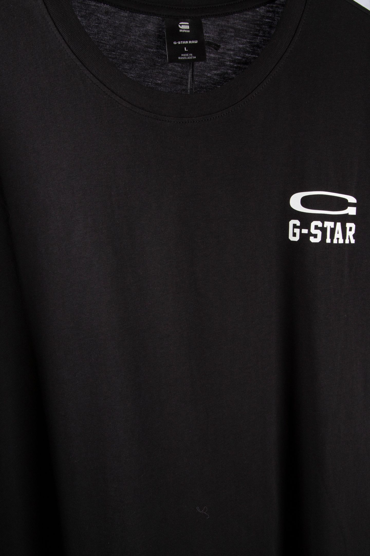 CHEST LOGO T-SHIRT BLACK 4