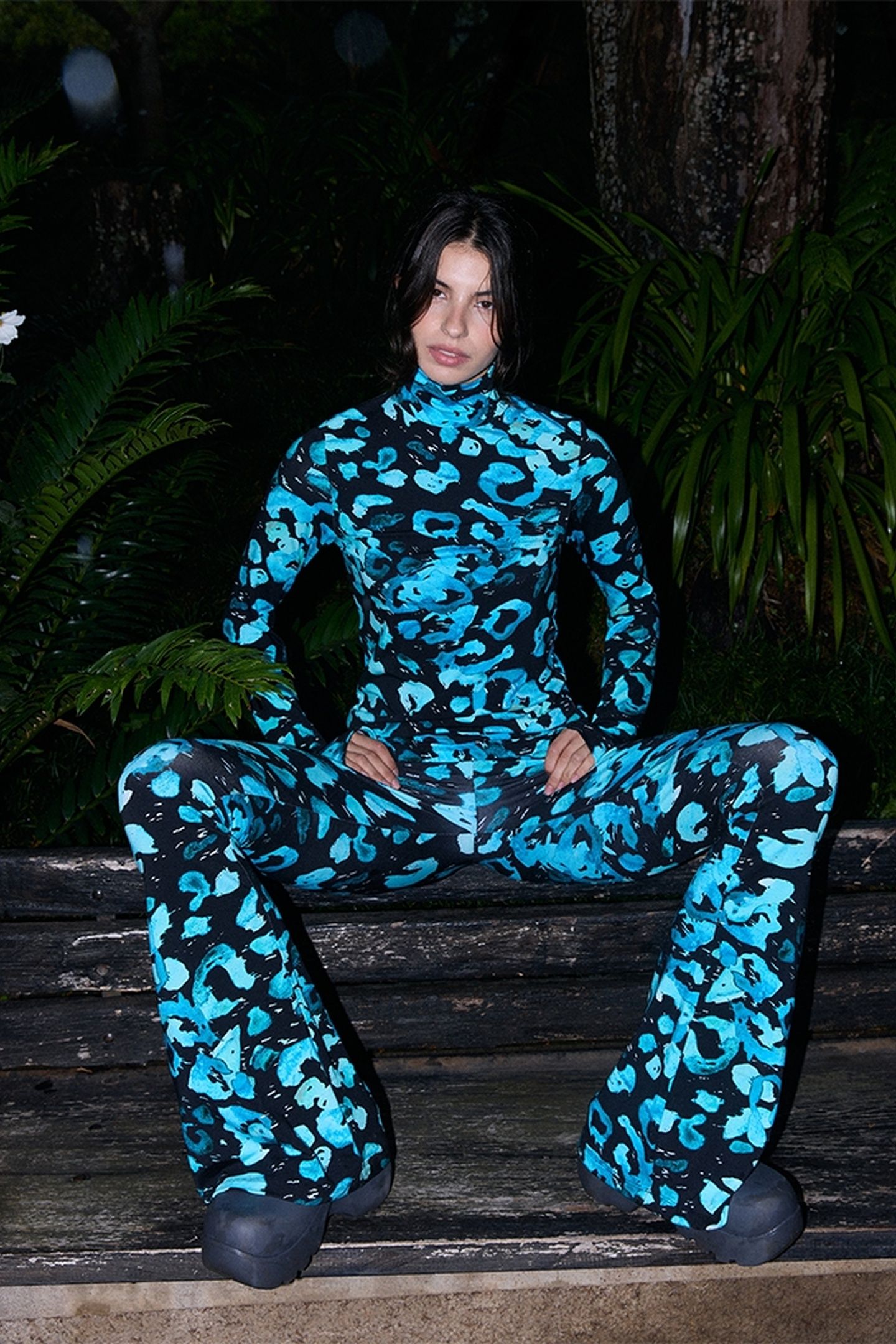 BENTE FLARED LEGGING BLUE 5