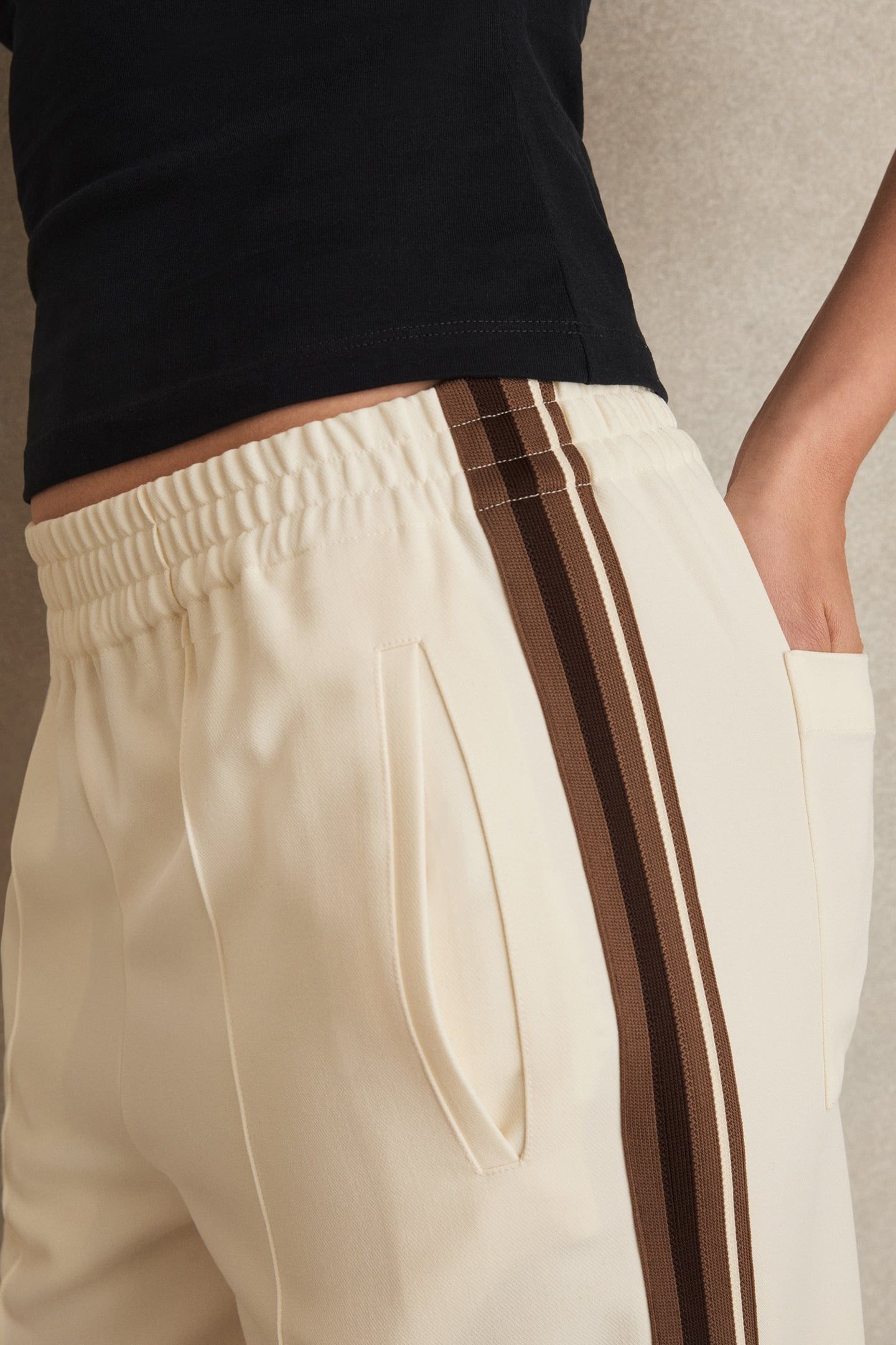 SIDE STRIPE WIDE LEG TROUSER CREAM 5