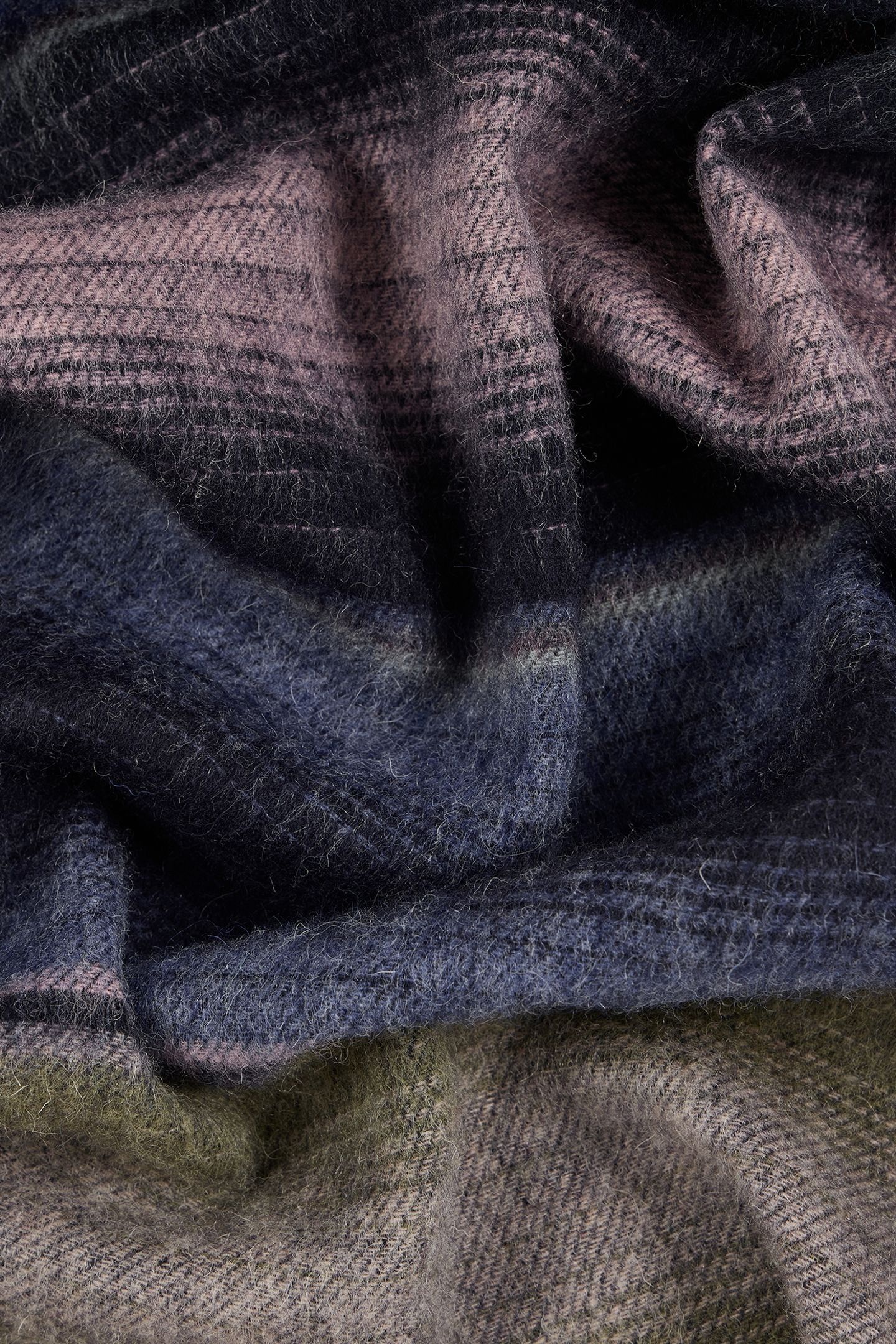 MEN SCARF DEGRADE STRIPE NAVY 6