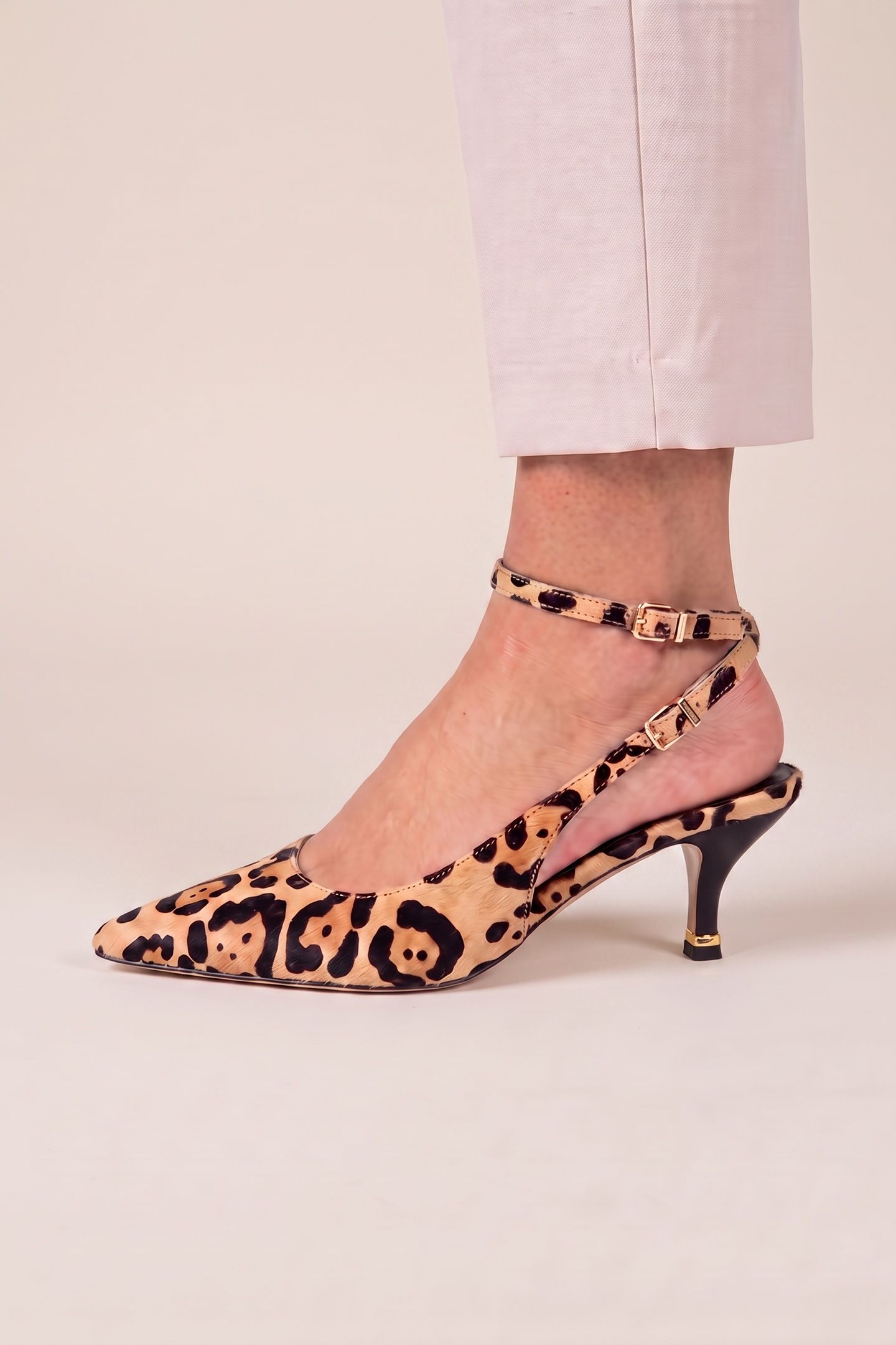 KITTEN HEEL MACULA 4