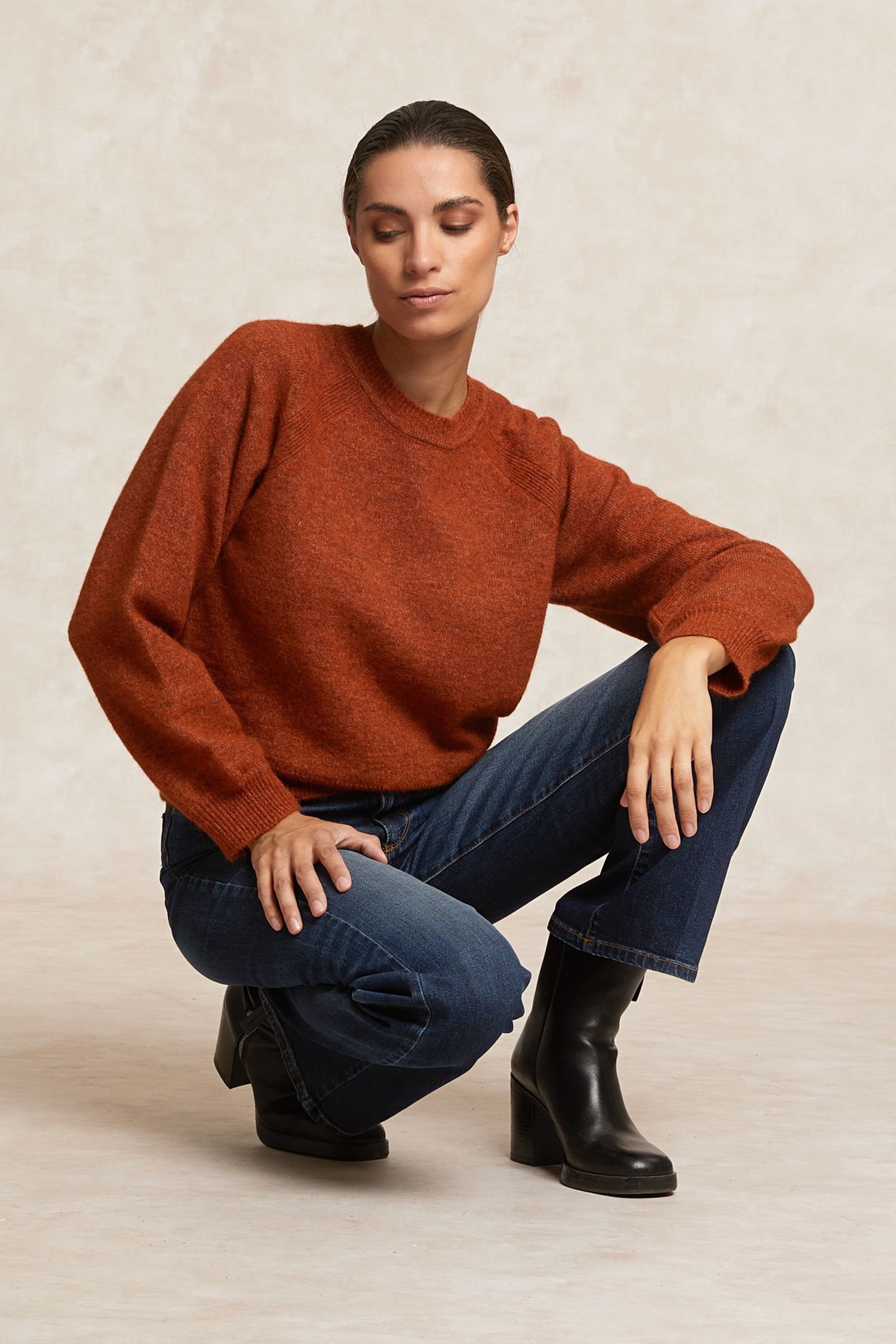 UNI CREW NECK SWEATER ORANGE 1