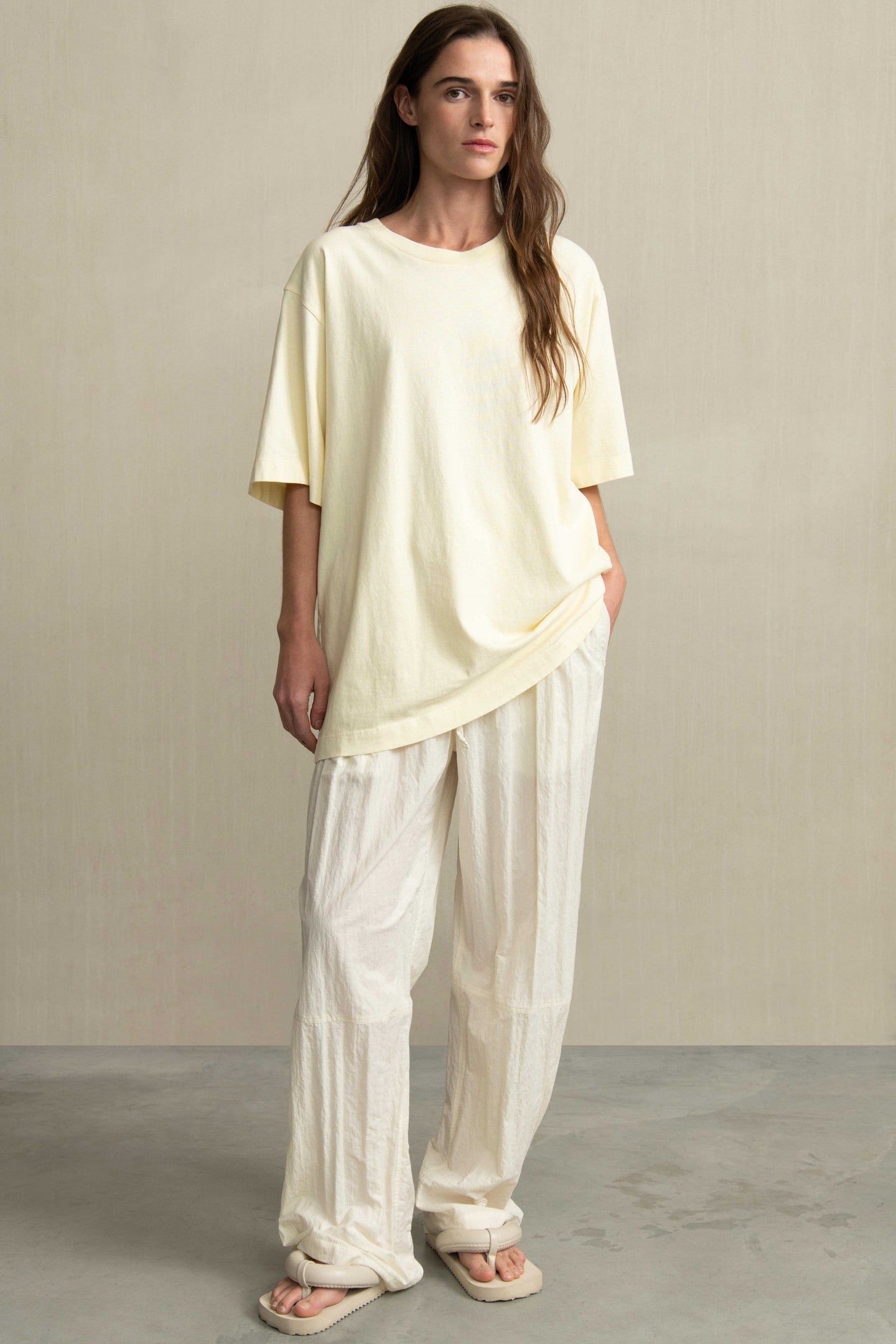 VANDA LIGHT YELLOW 2