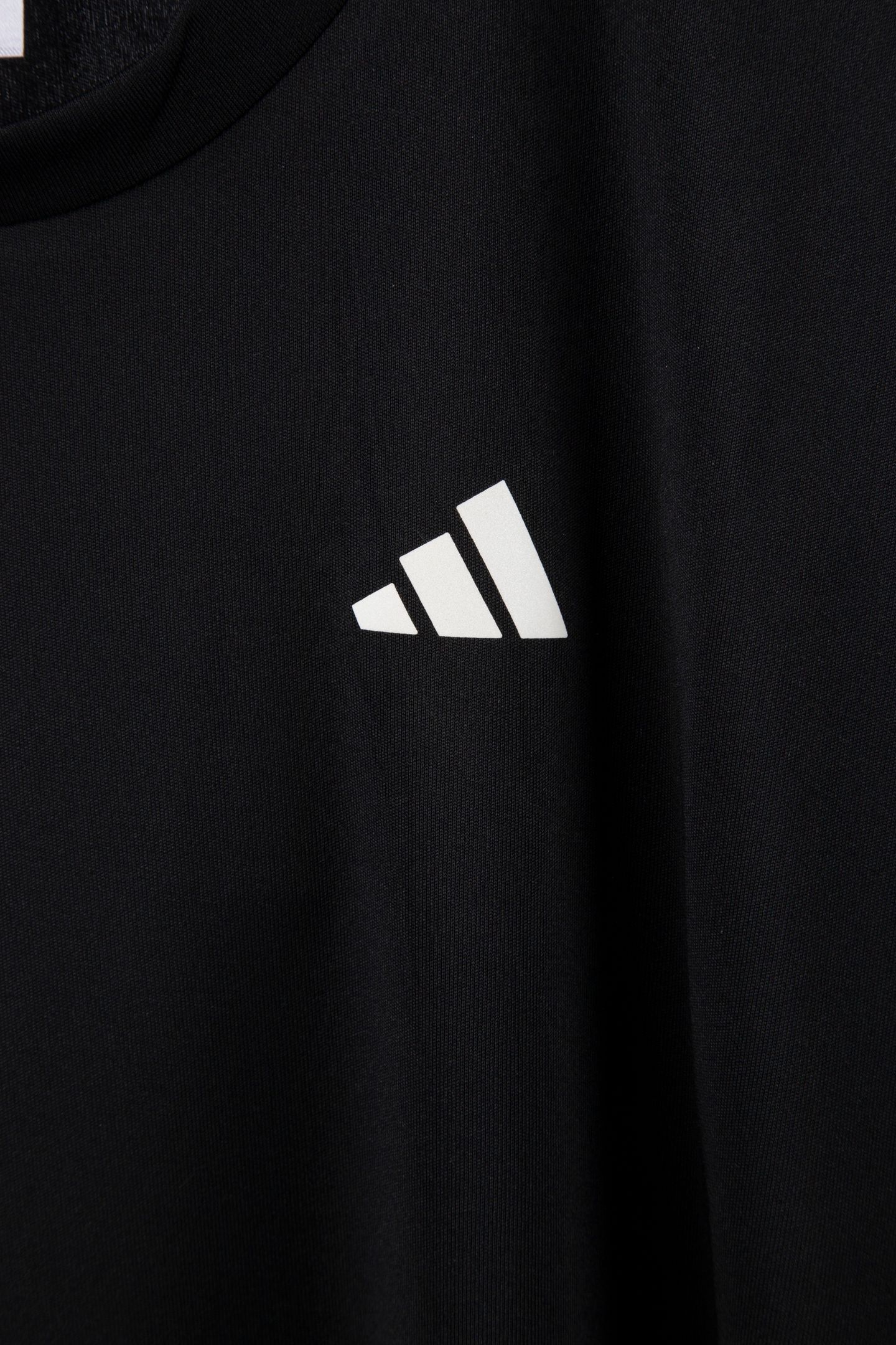 PERFORMANCE OWN THE RUN TEE BLACK 4