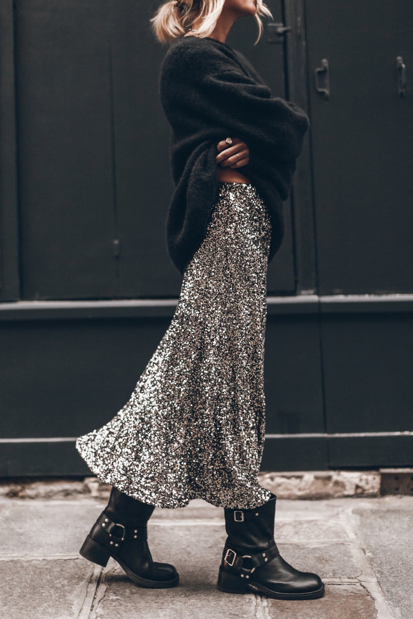 THE DARK LONG SEQUIN SKIRT BLACK 2