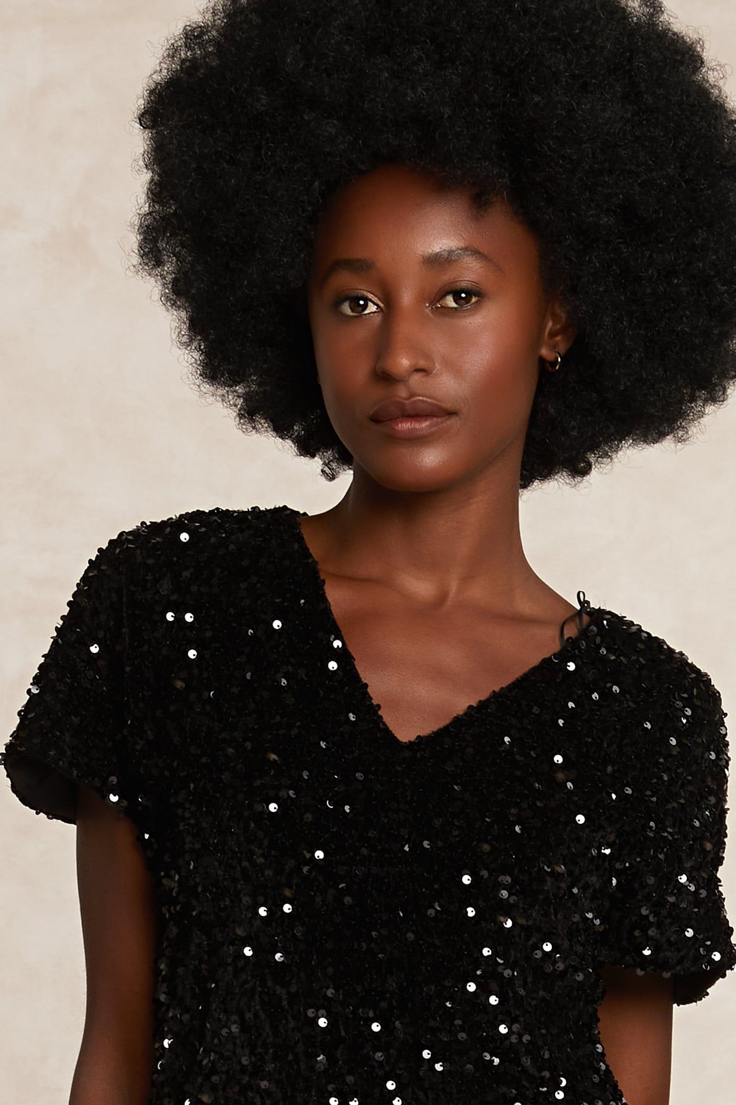 PAILLETTEN BLOUSE SHORT SLEEVES BLACK 4