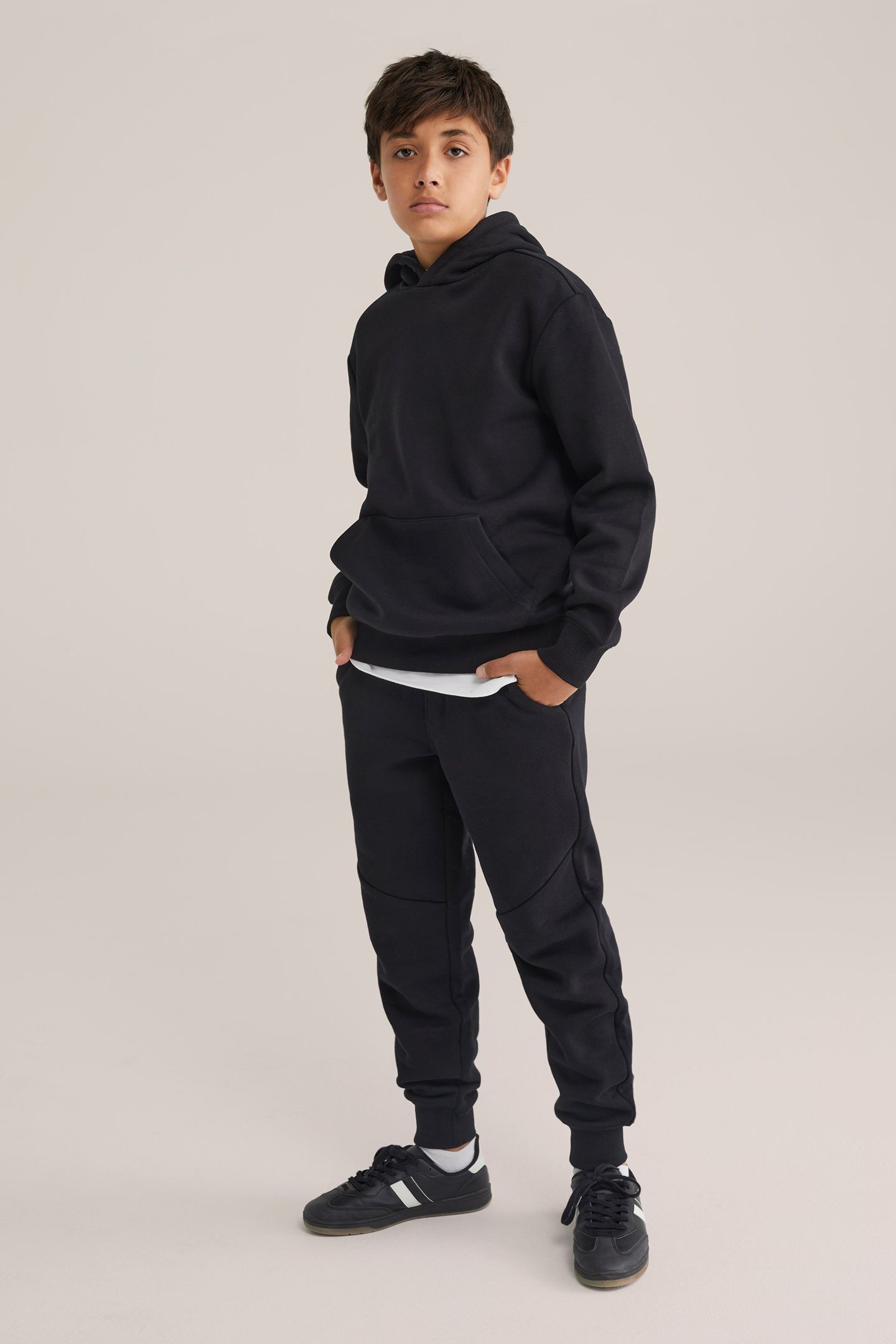 SWEATER BLACK 2