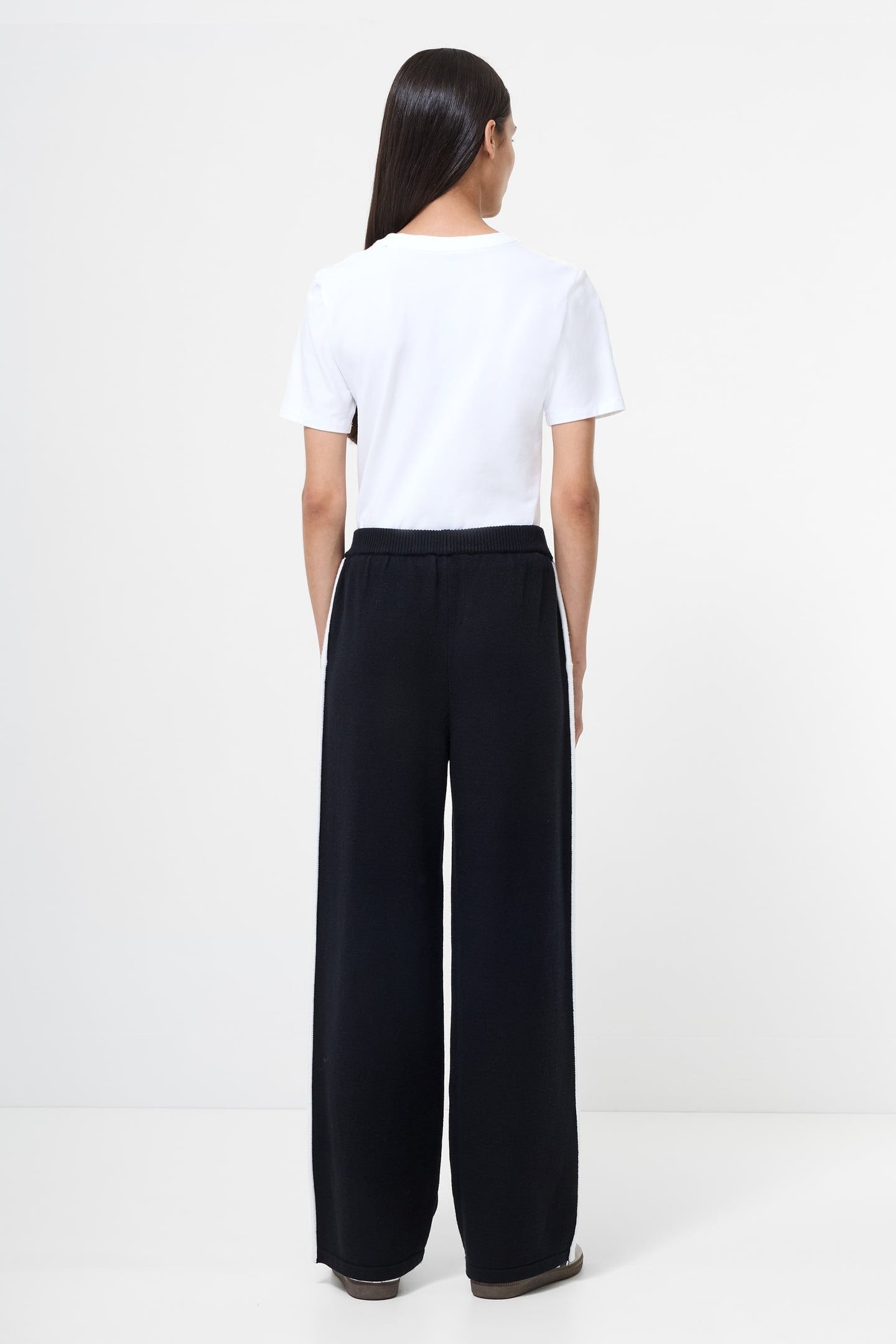 JORDAN WIDE LEG TRSR BLACK/PORCELAIN CRM 2
