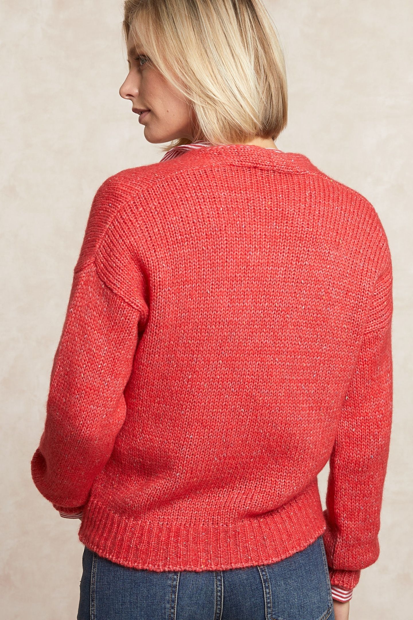WOOLEN V-NECK SWEATER RED 2