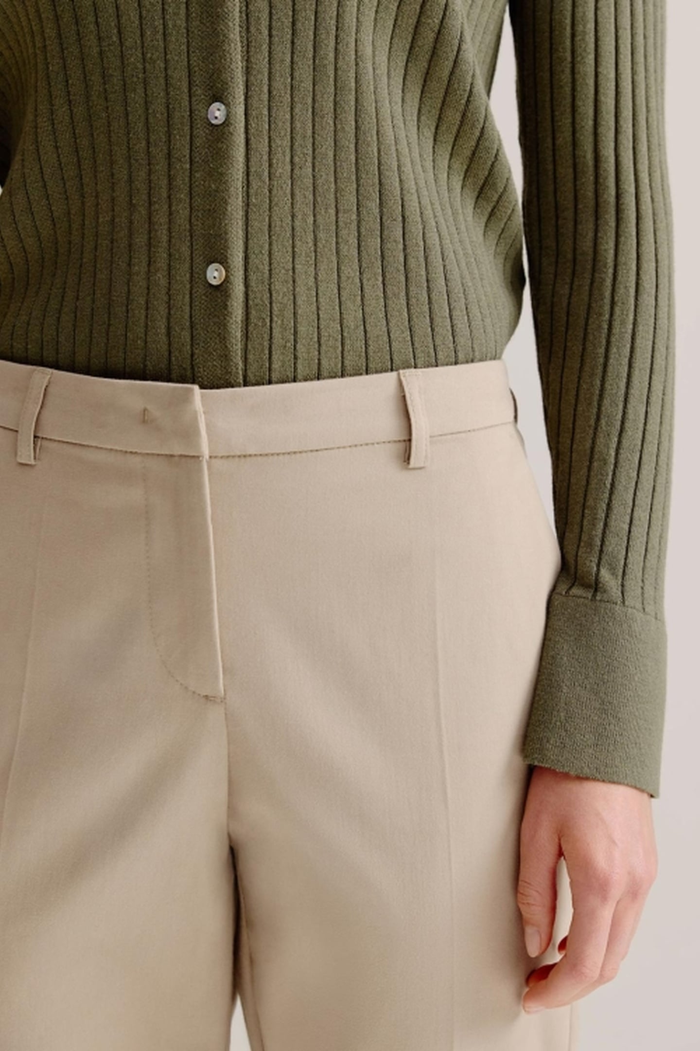 LUISA PANTS LIGHT KHAKI 4
